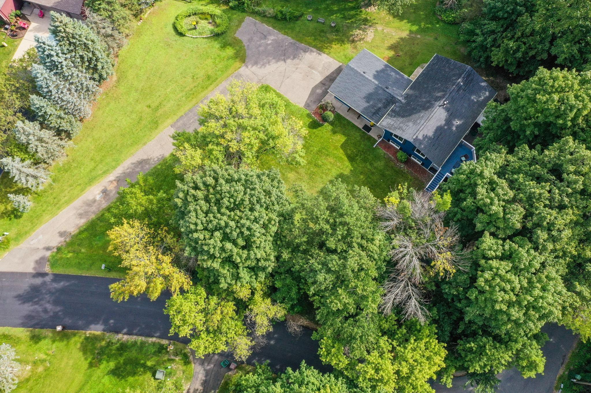 6230 Lake Sarah Heights Dr, Greenfield, MN 55373