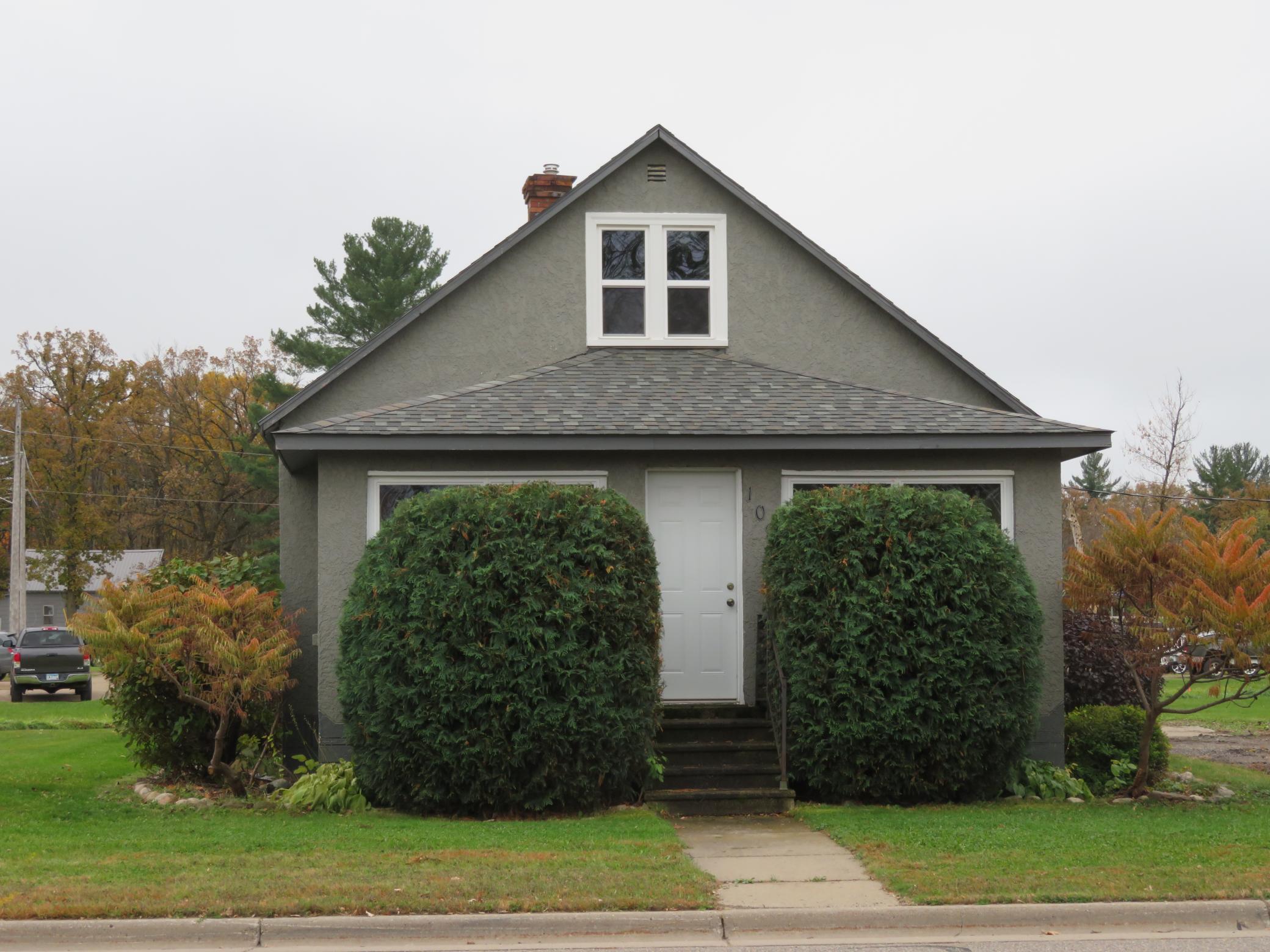 109 1st St, Randall, MN 56475