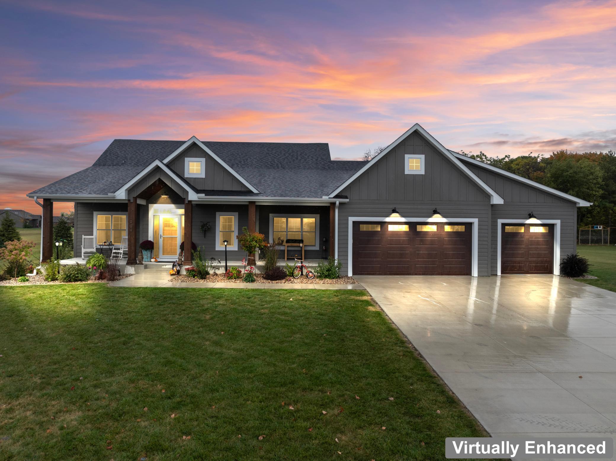 1009 Marion Ct NE, Montgomery, MN 56069