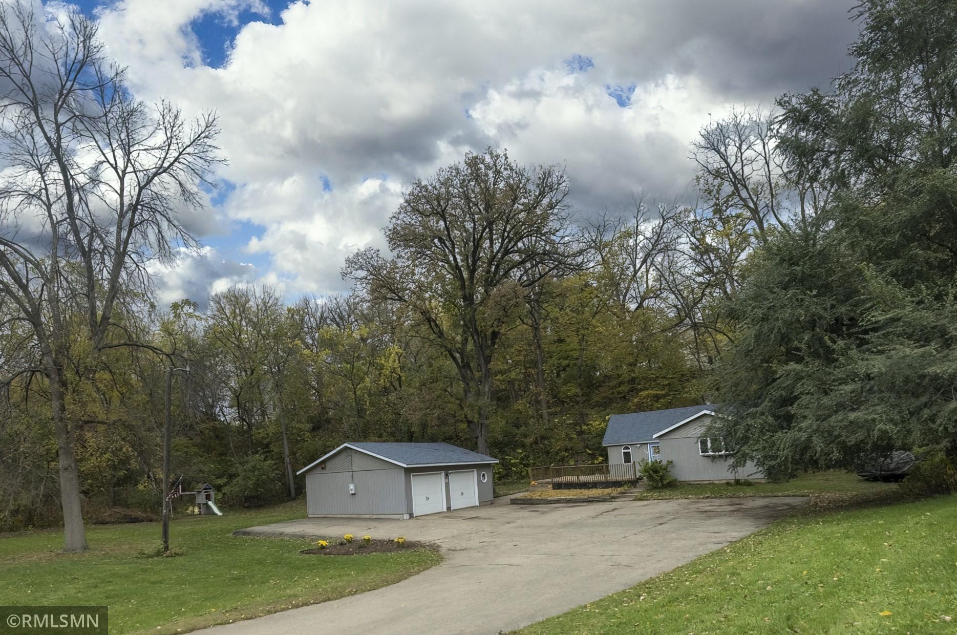 405 3rd St N, Cannon Falls, MN 55009