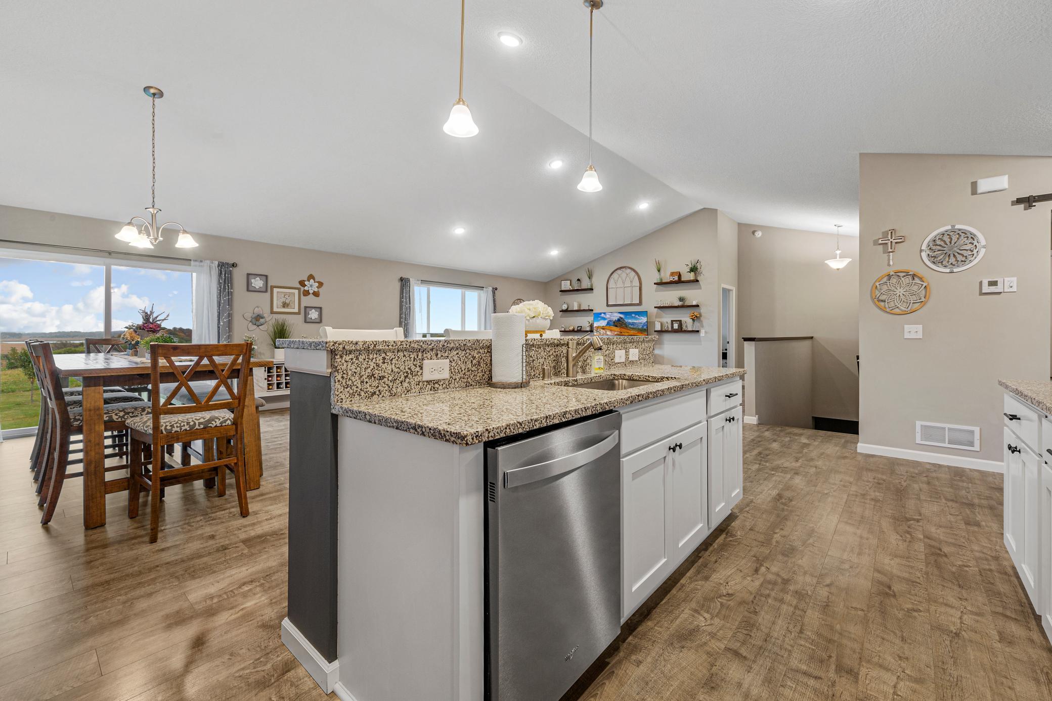 920 Amelia Ct NE, Montgomery, MN 56069