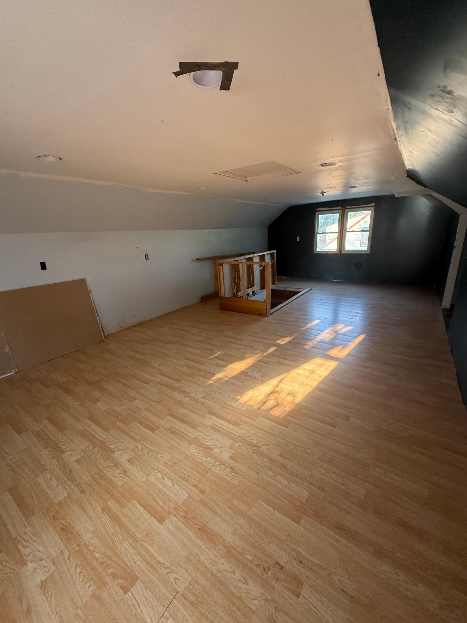 523 E 11th St, Gibbon, MN 55335