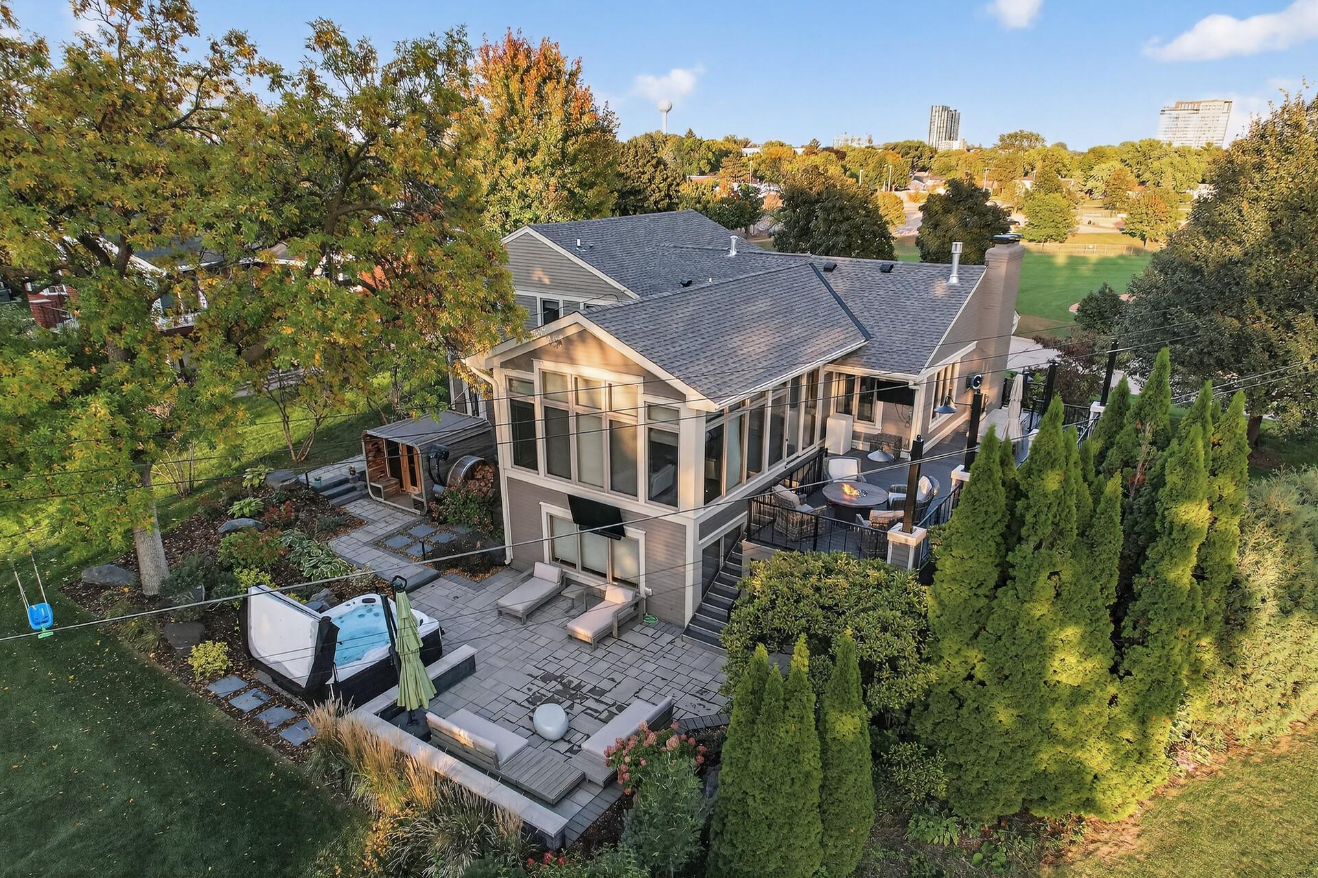 7040 Kellogg Ave, Edina, MN 55435