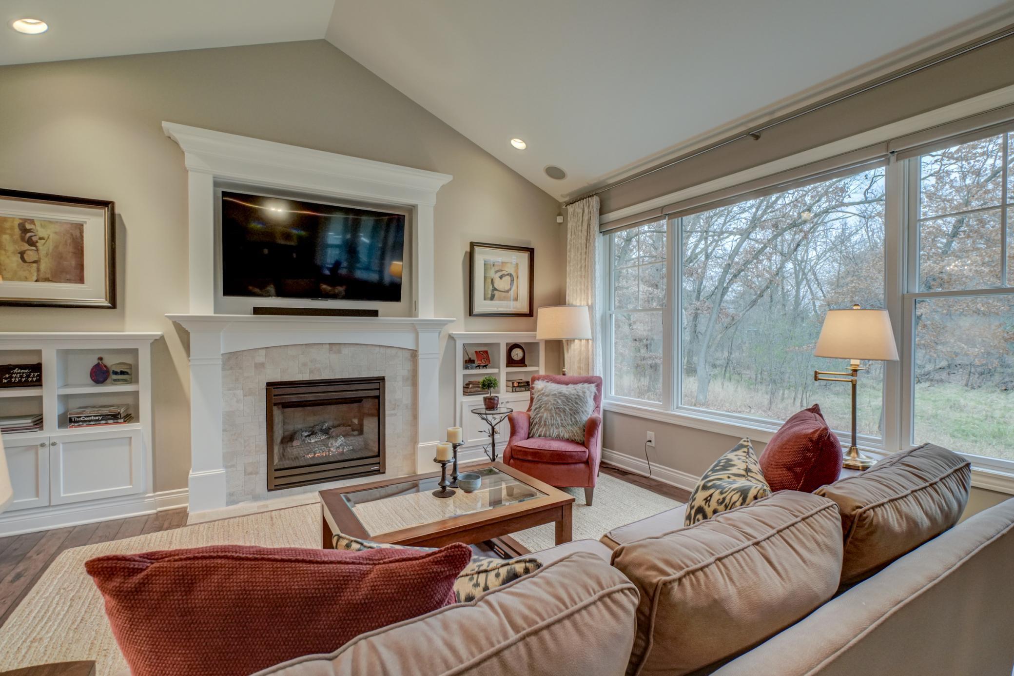 3 Deer Ln, North Oaks, MN 55127