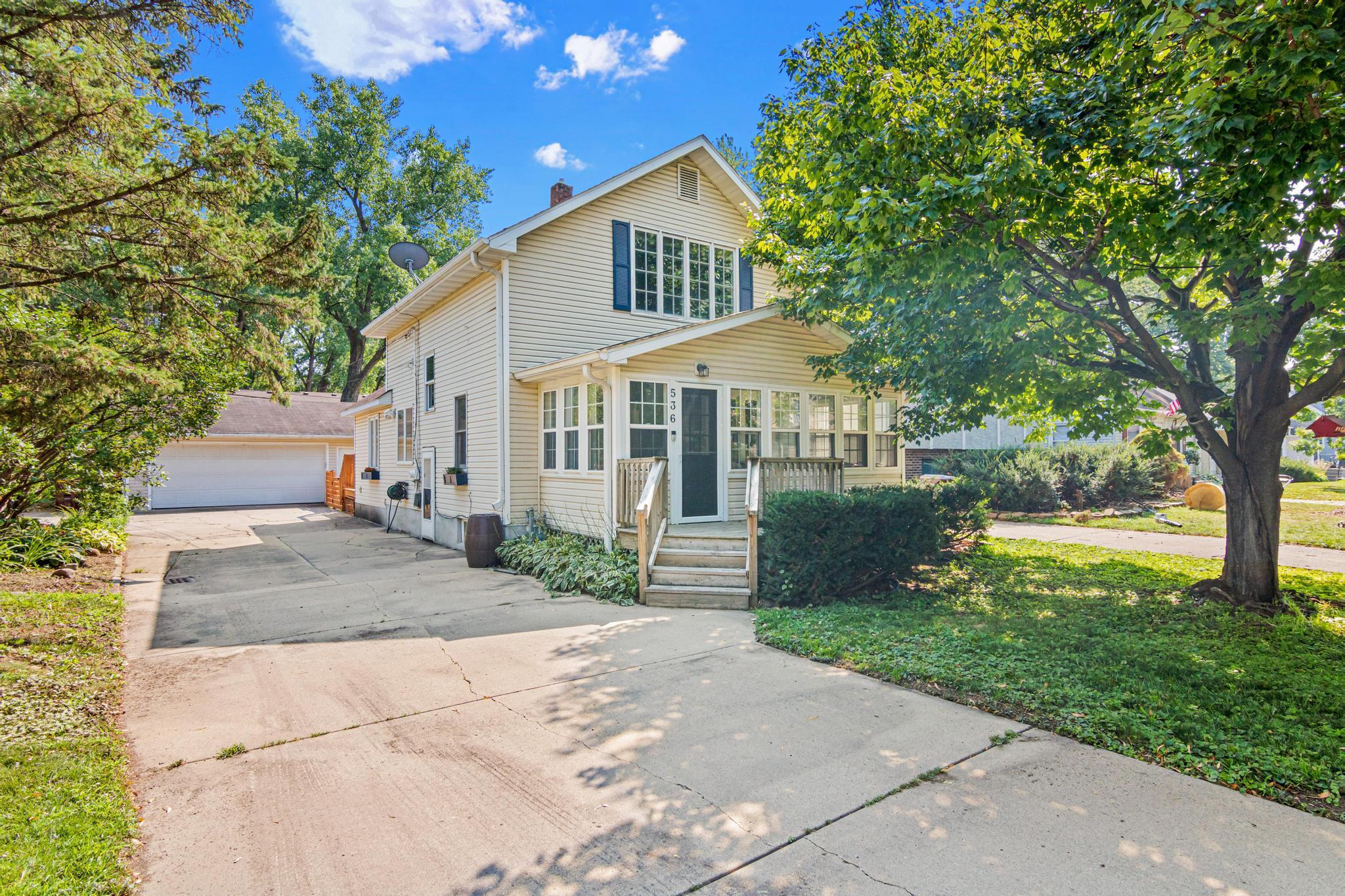 536 Hiawatha Ave, Mendota Heights, MN 55118