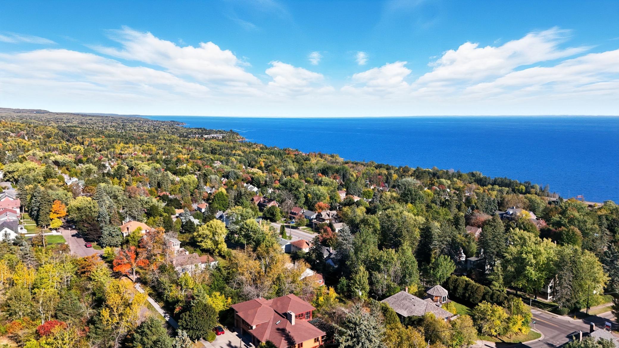 2525 E 1st St, Duluth, MN 55812