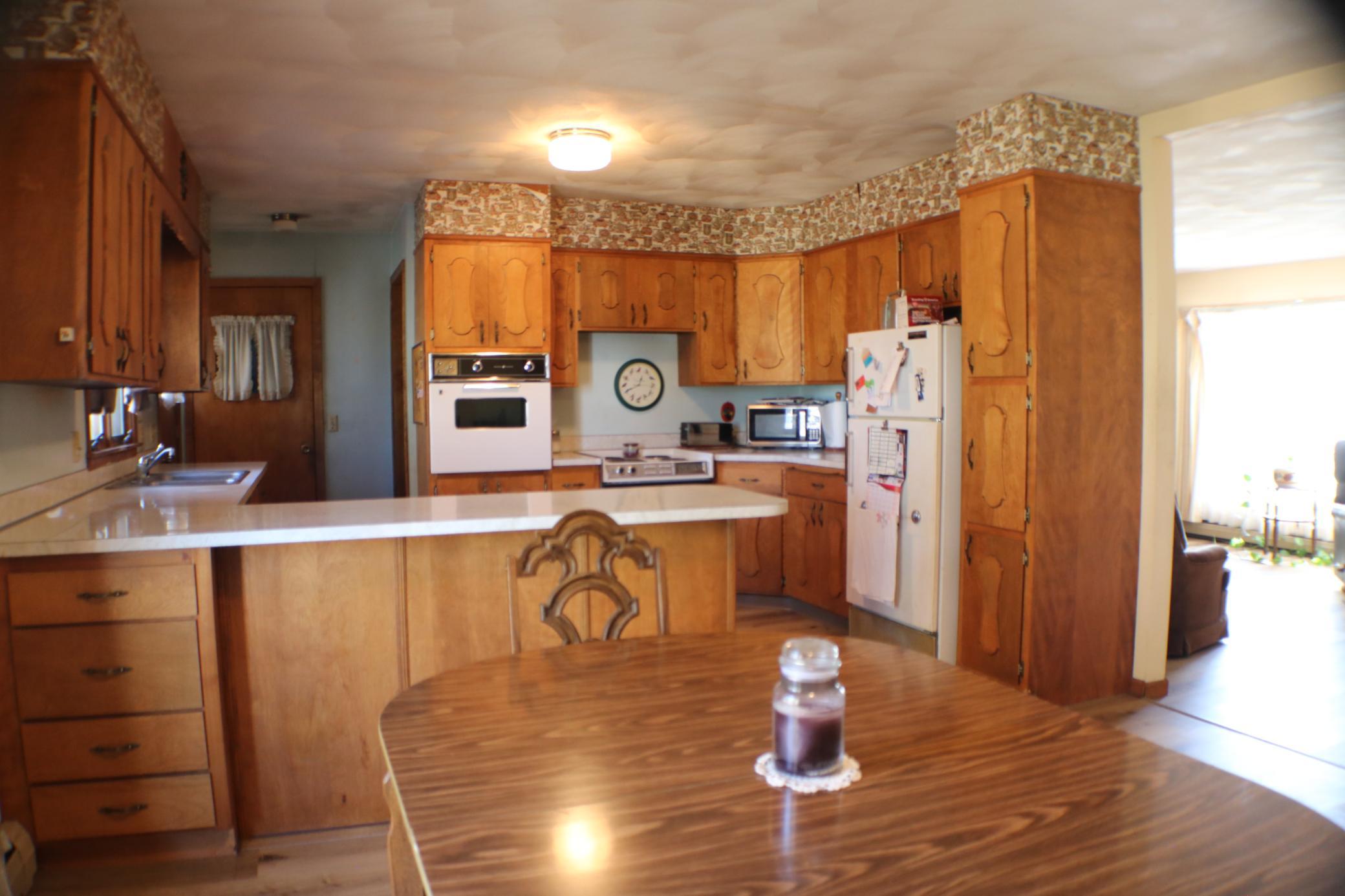 21 Circle Dr, Welcome, MN 56181