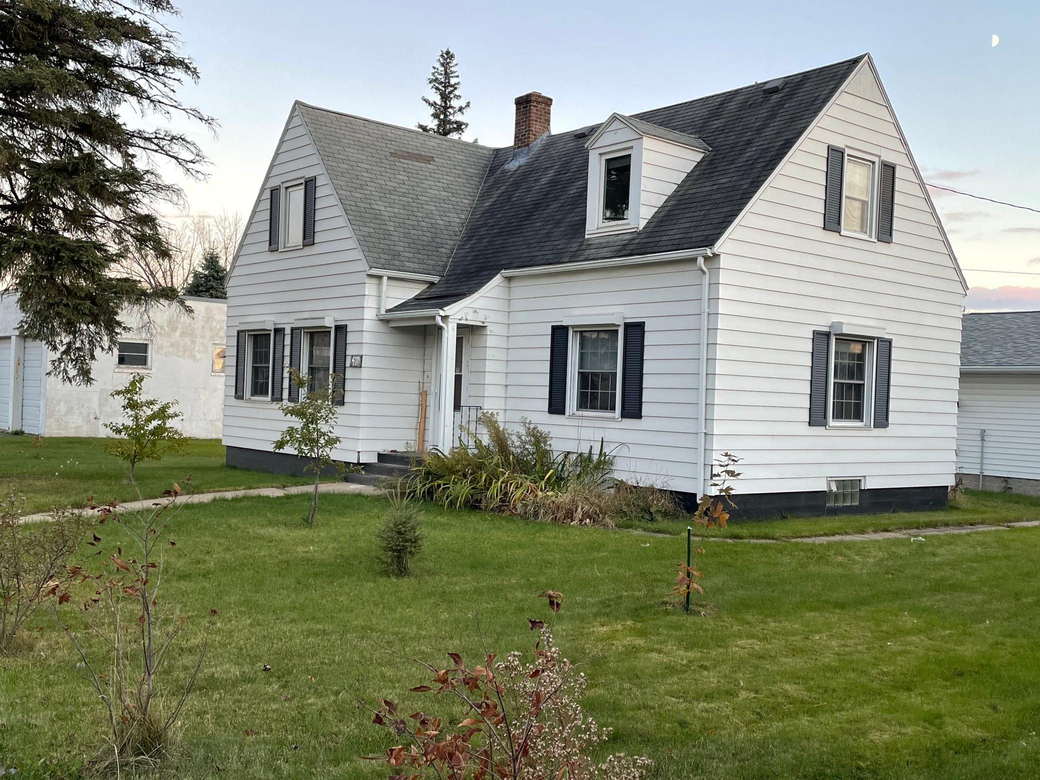 410 S Main St, Biwabik, MN 55708