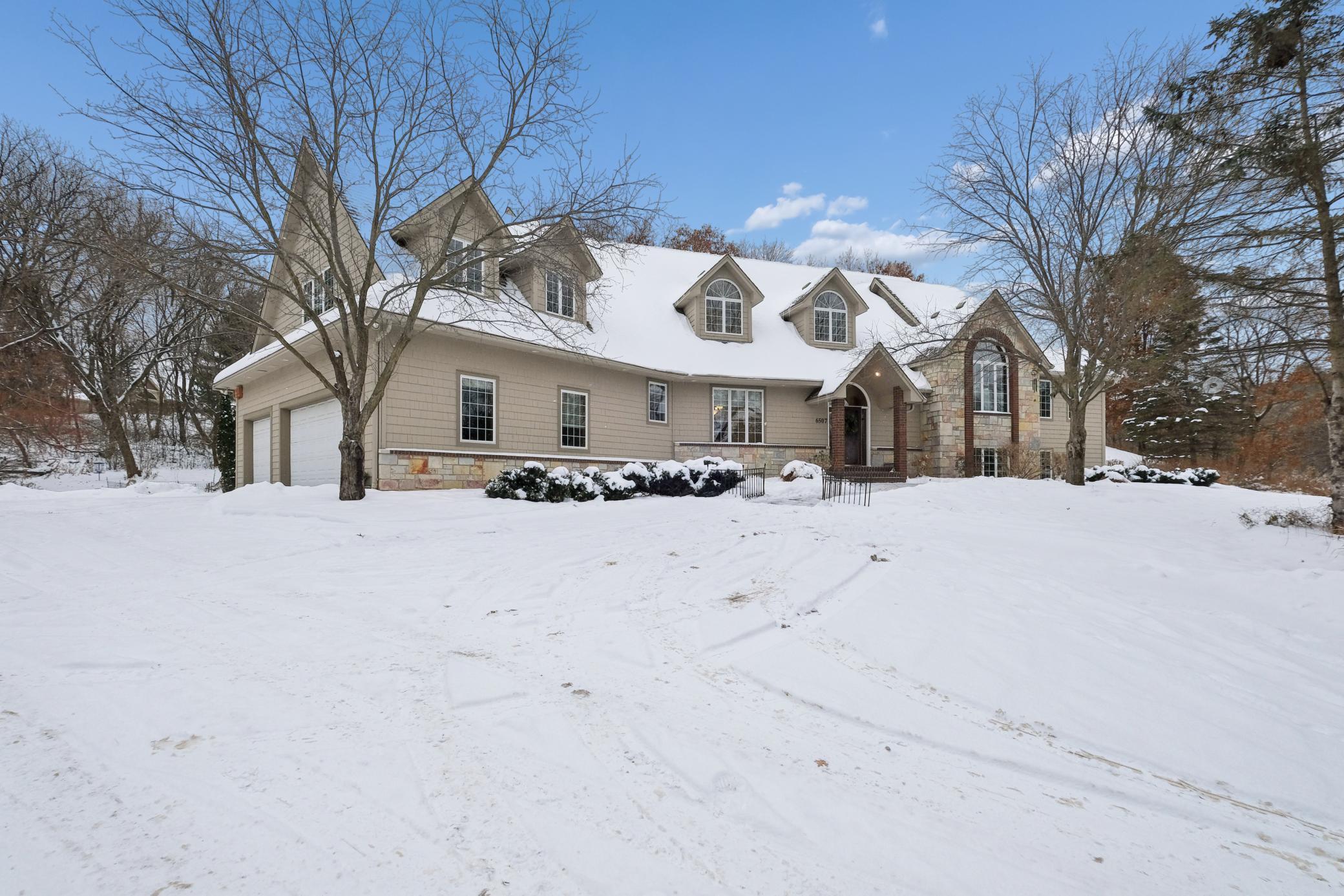 6507 Orchard Ridge Trl, Woodbury, MN 55129