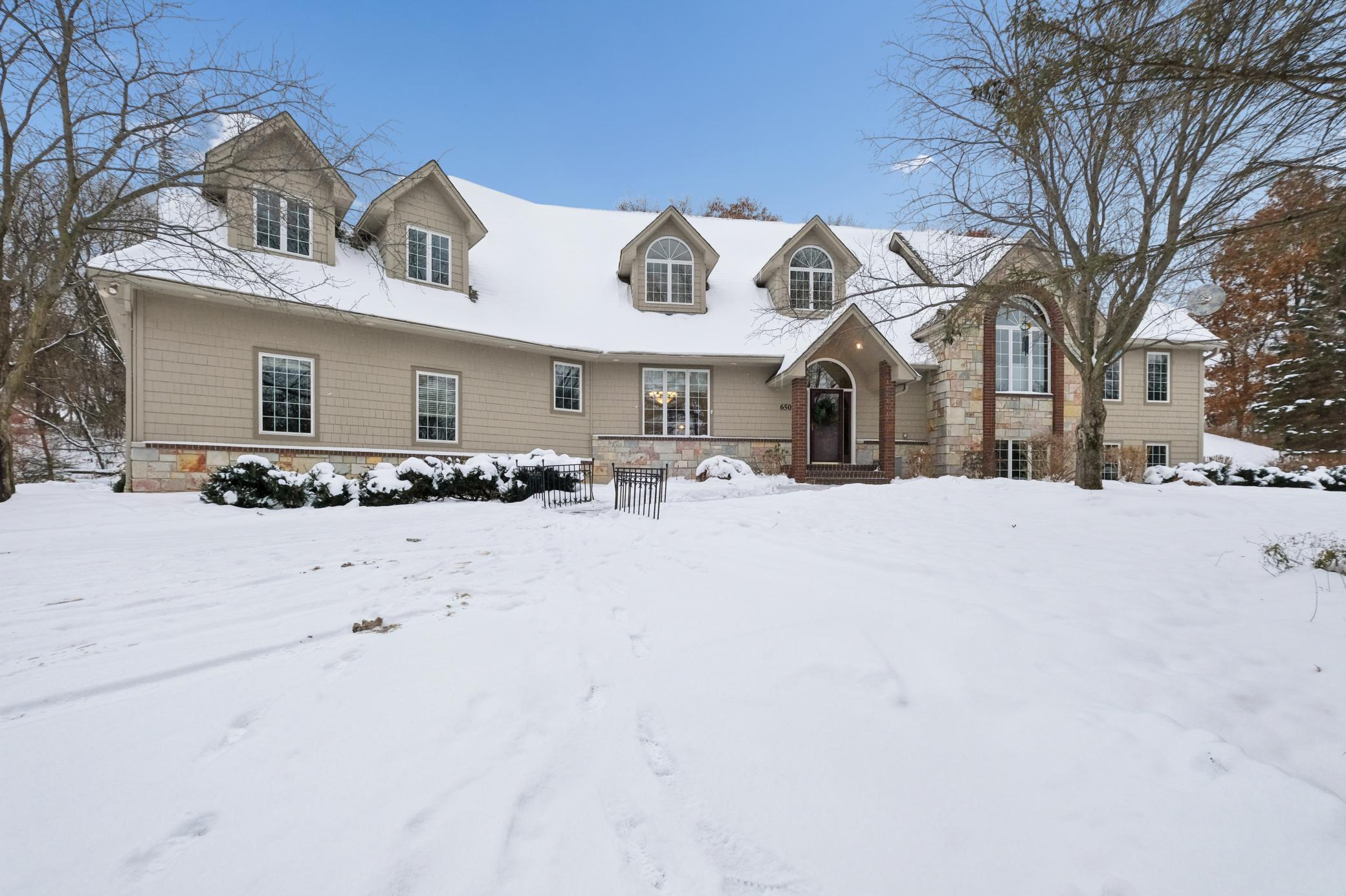 6507 Orchard Ridge Trl, Woodbury, MN 55129