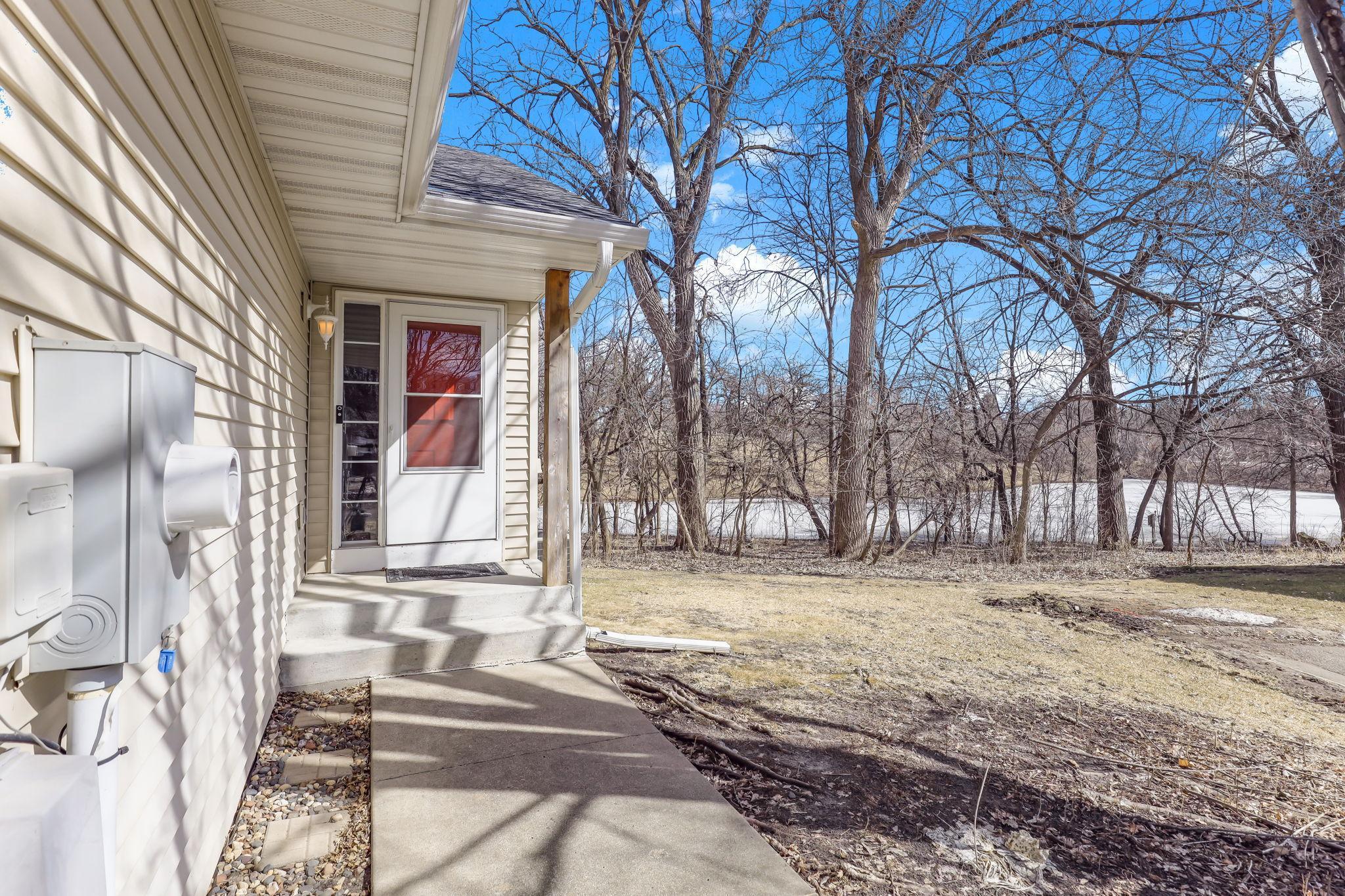 6918 42nd Ave N, Crystal, MN 55427