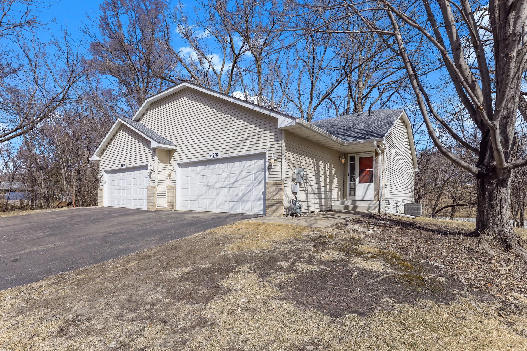 6918 42nd Ave N, Crystal, MN 55427