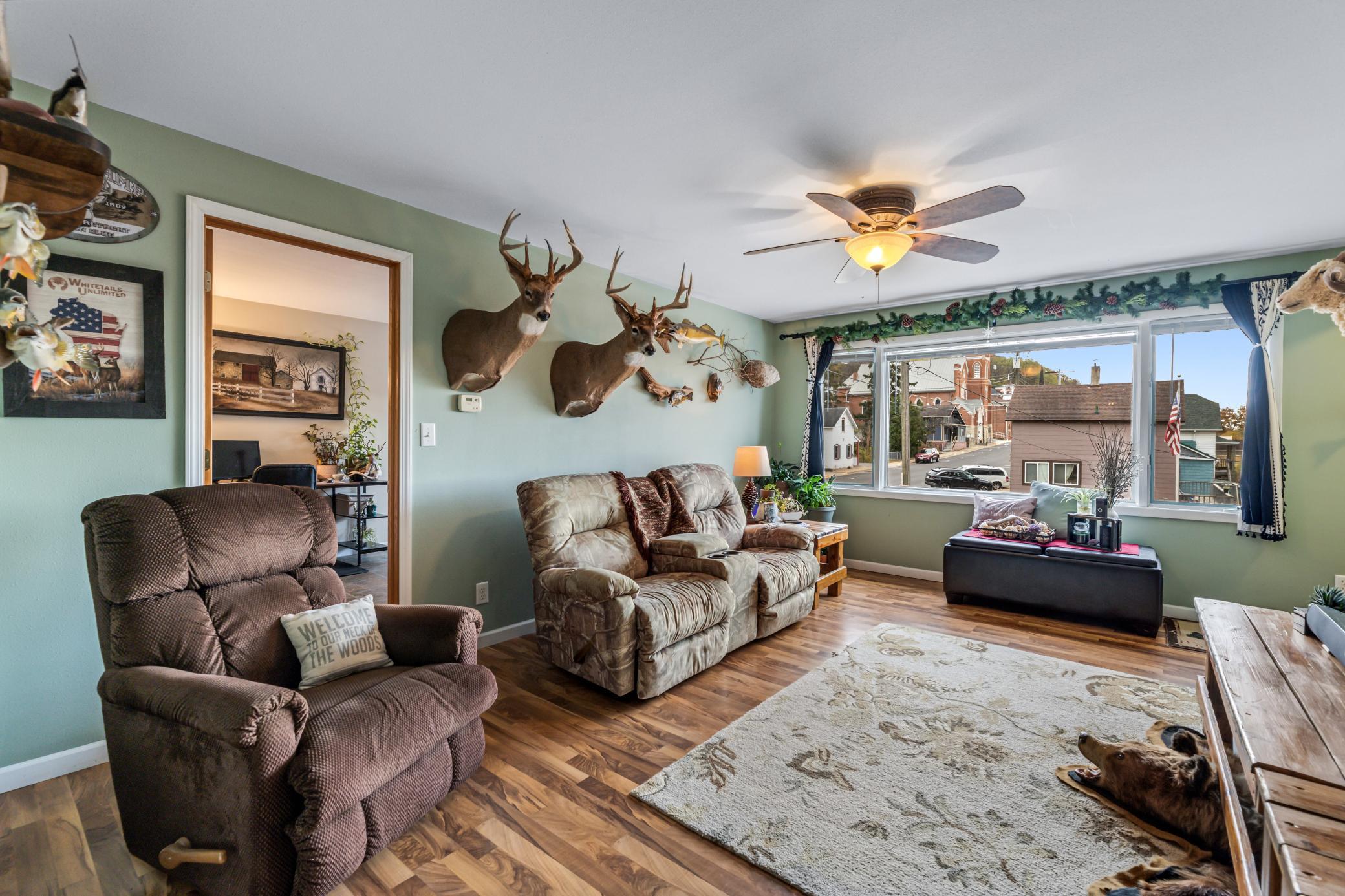 63 North St, Fountain City, WI 54629