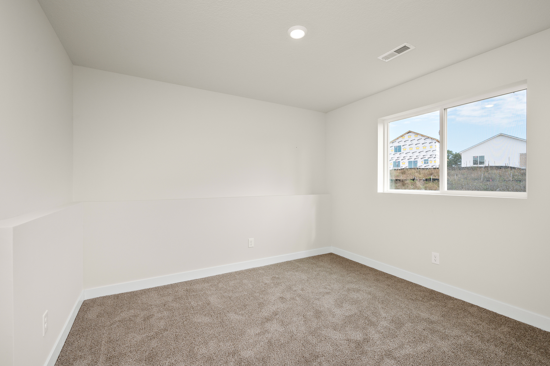 7707 Birch St, Clear Lake, MN 55319