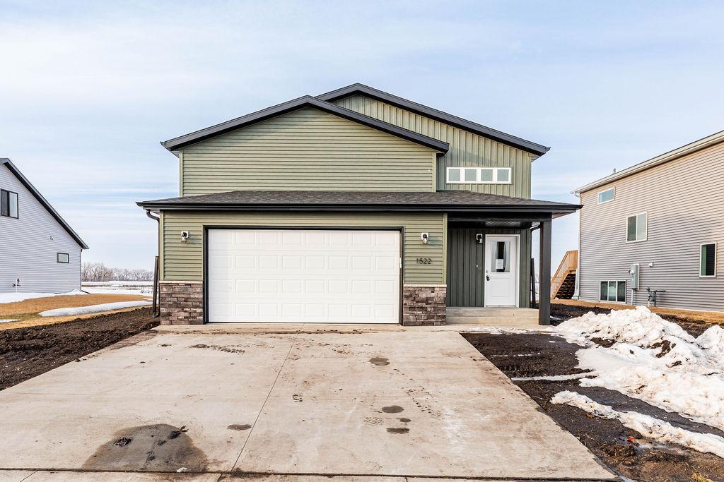 1522 6th Ave NE, Dilworth, MN 56529
