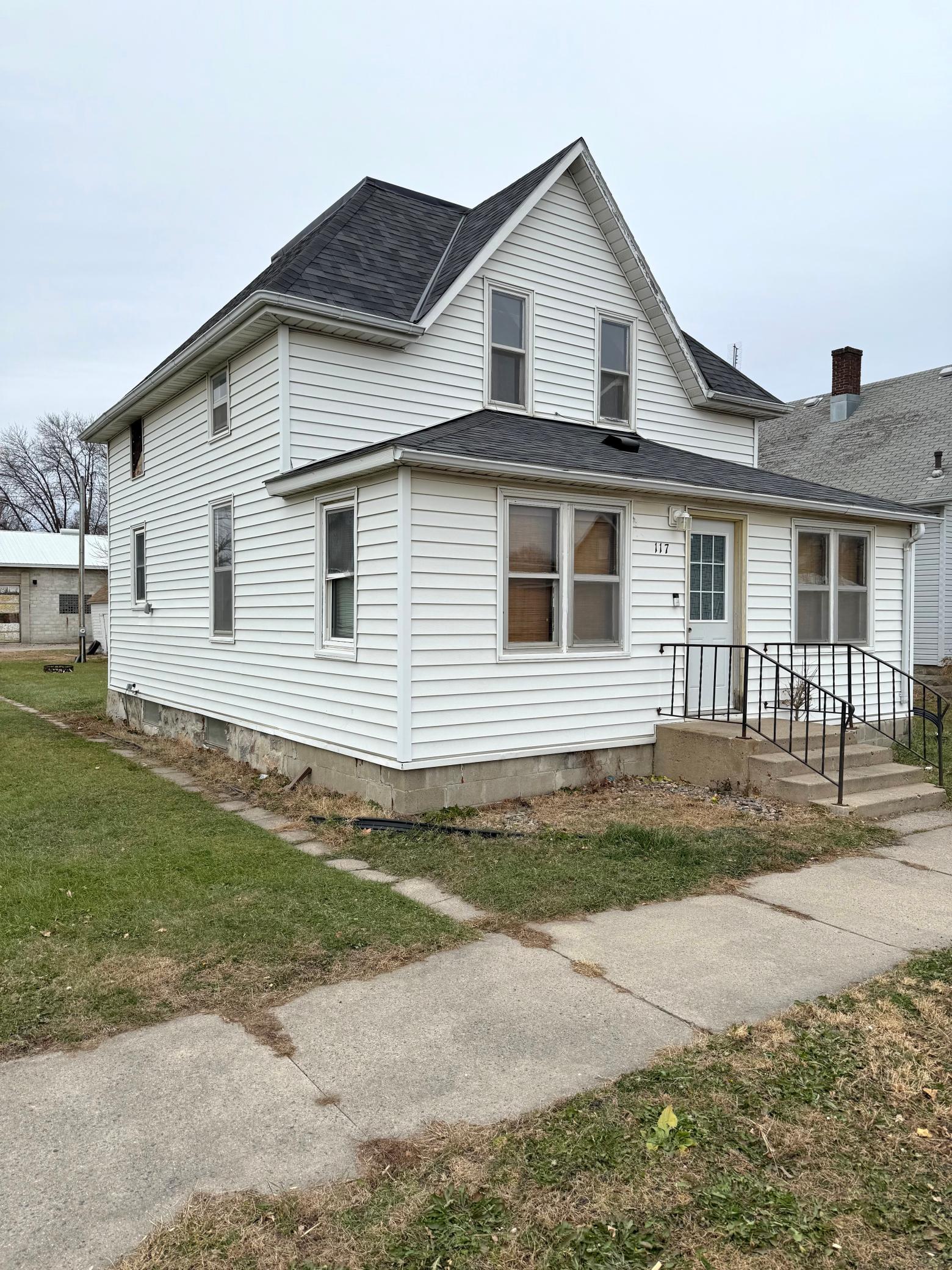117 Cleveland Ave, Morgan, MN 56266