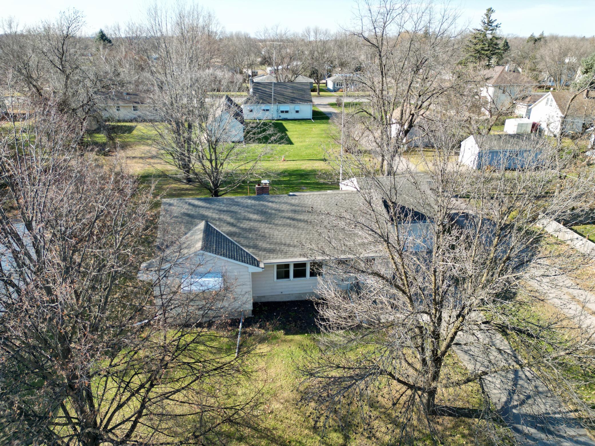 530 3rd St E, Hector, MN 55342