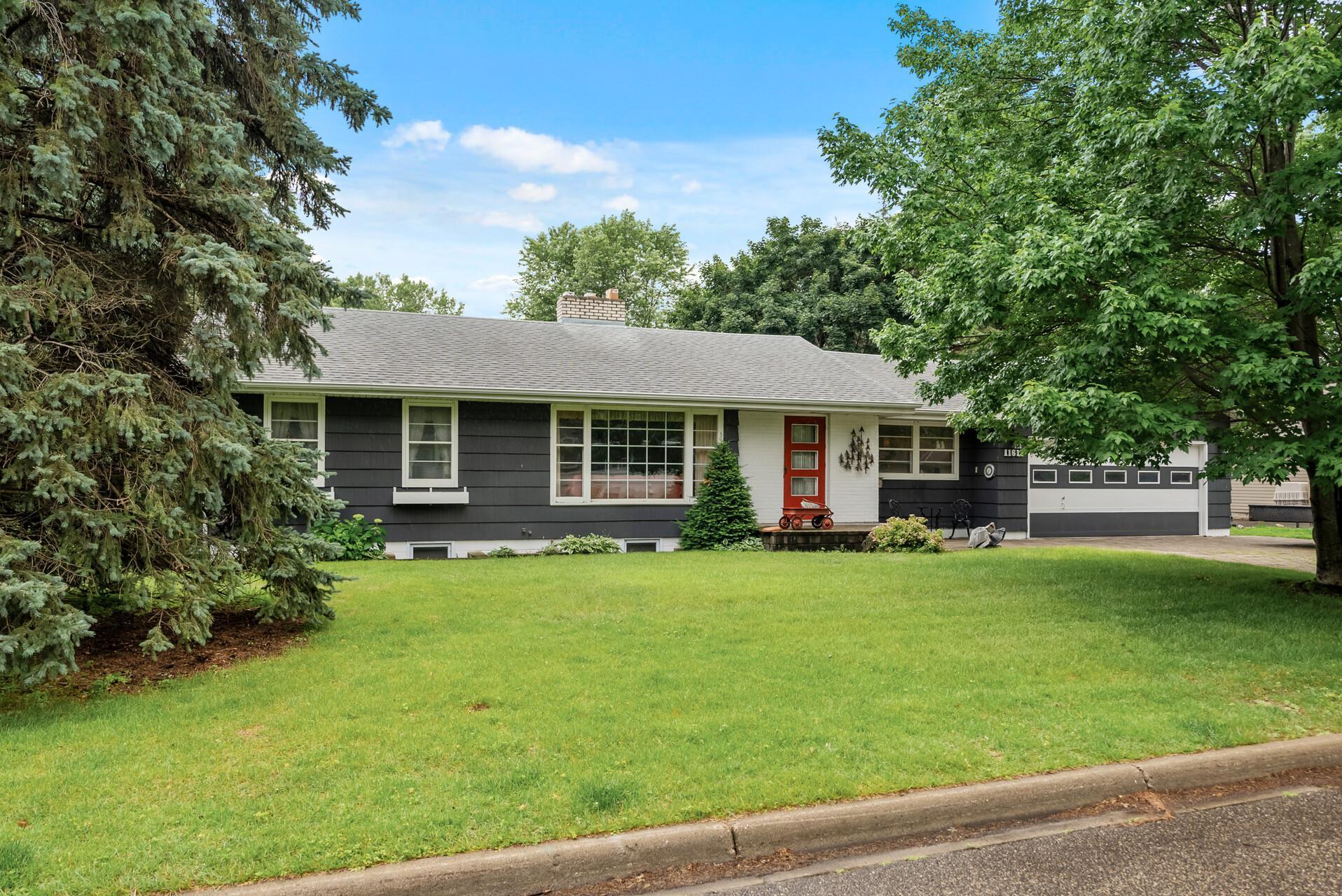11613 Shady Oak Dr, Minnetonka, MN 55343