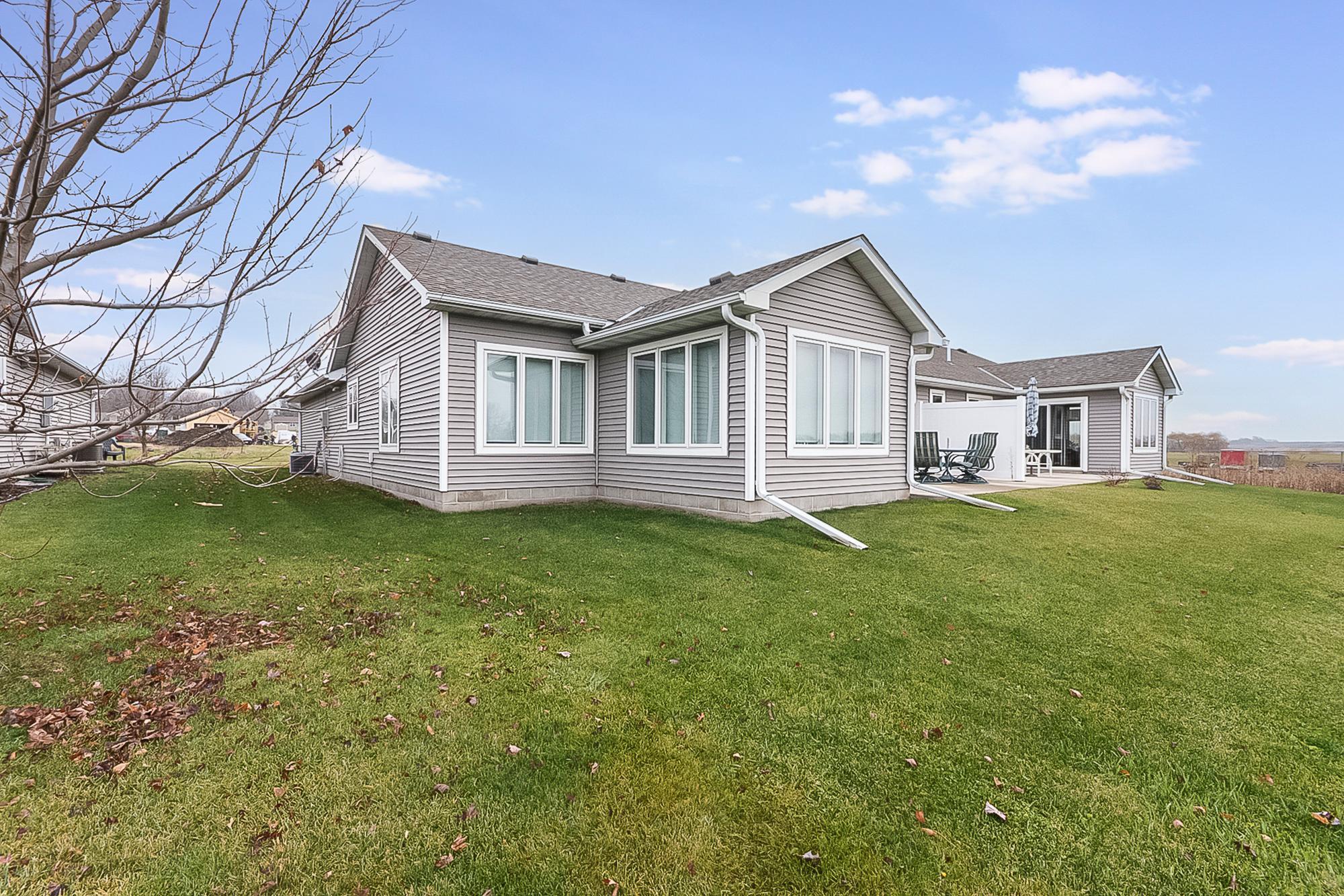 724 State St, Kenyon, MN 55946