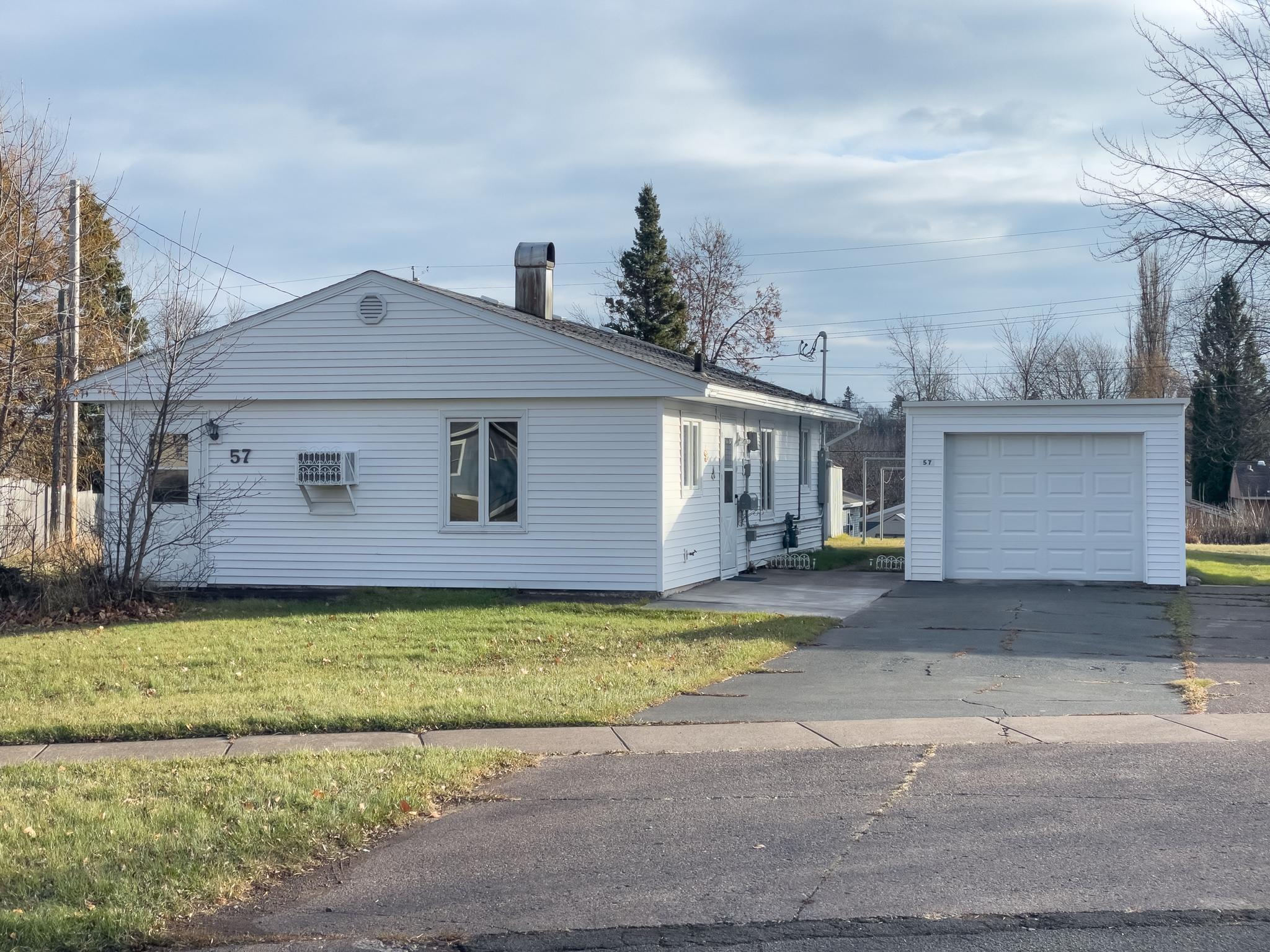 57 Edwards Dr, Silver Bay, MN 55614
