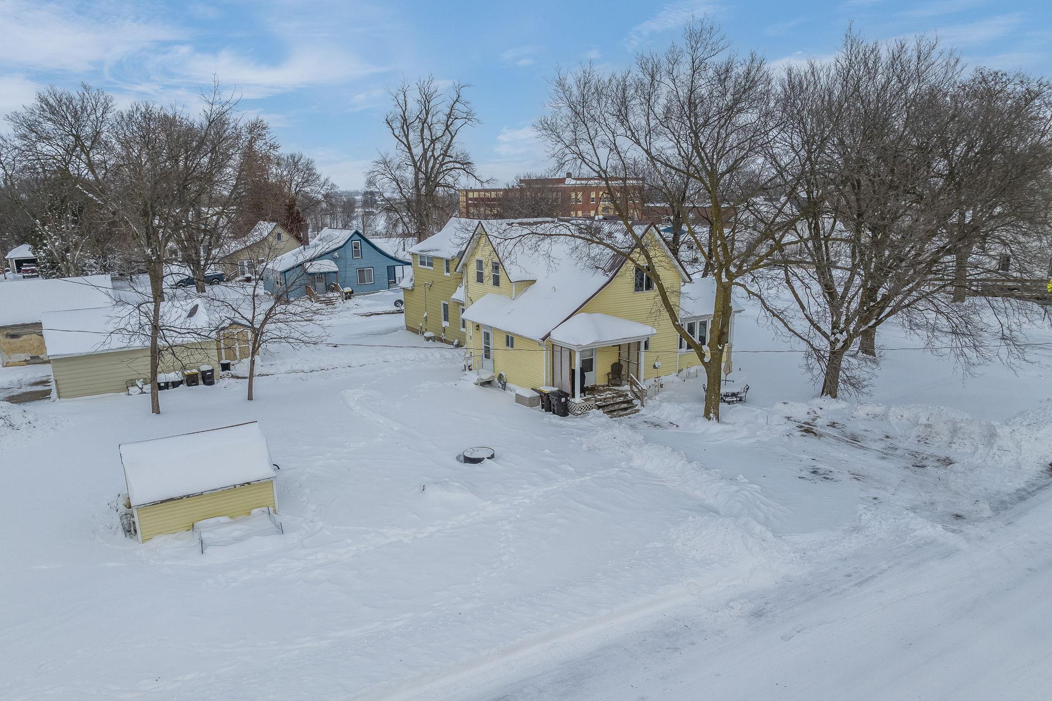 301 Dugan St N, Welcome, MN 56181