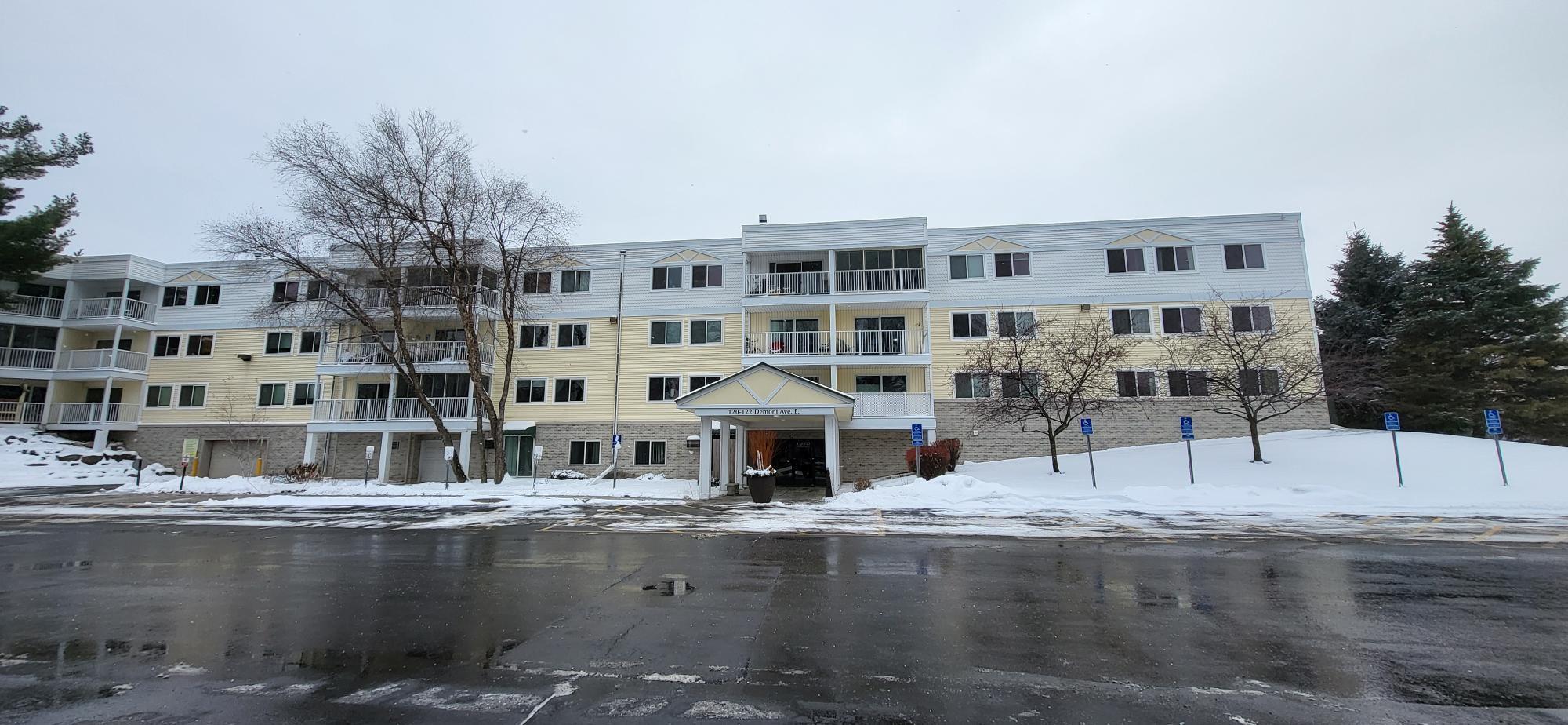 120 E Demont Ave #214, Little Canada, MN 55117
