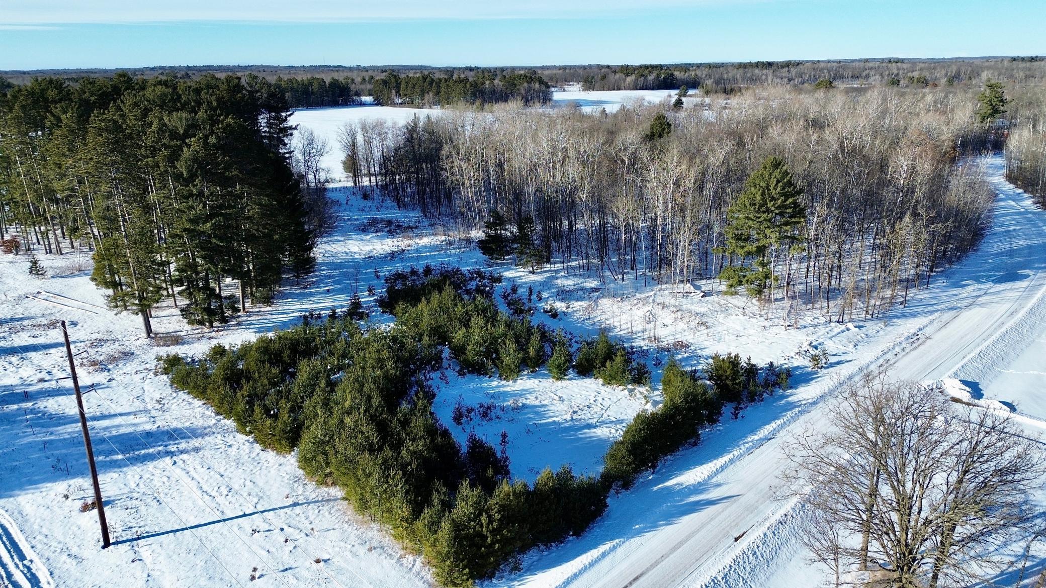 3174 County 5 NW, Hackensack, MN 56452