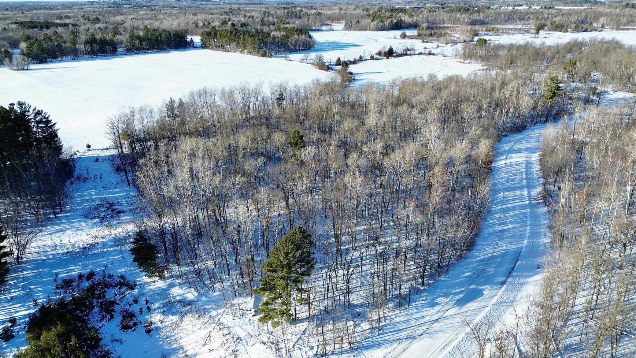 3174 County 5 NW, Hackensack, MN 56452