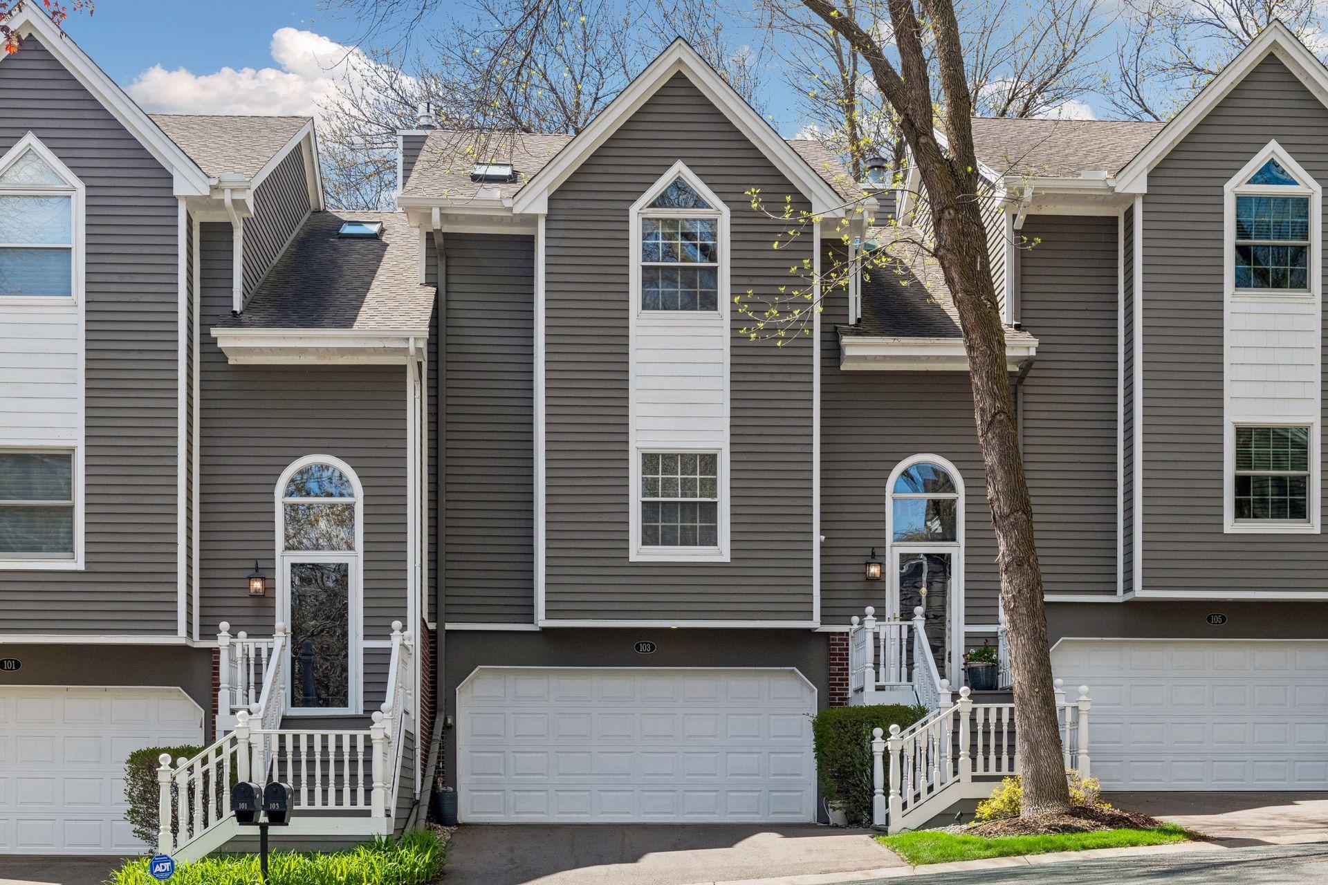 103 Edgewood Ct, Wayzata, MN 55391