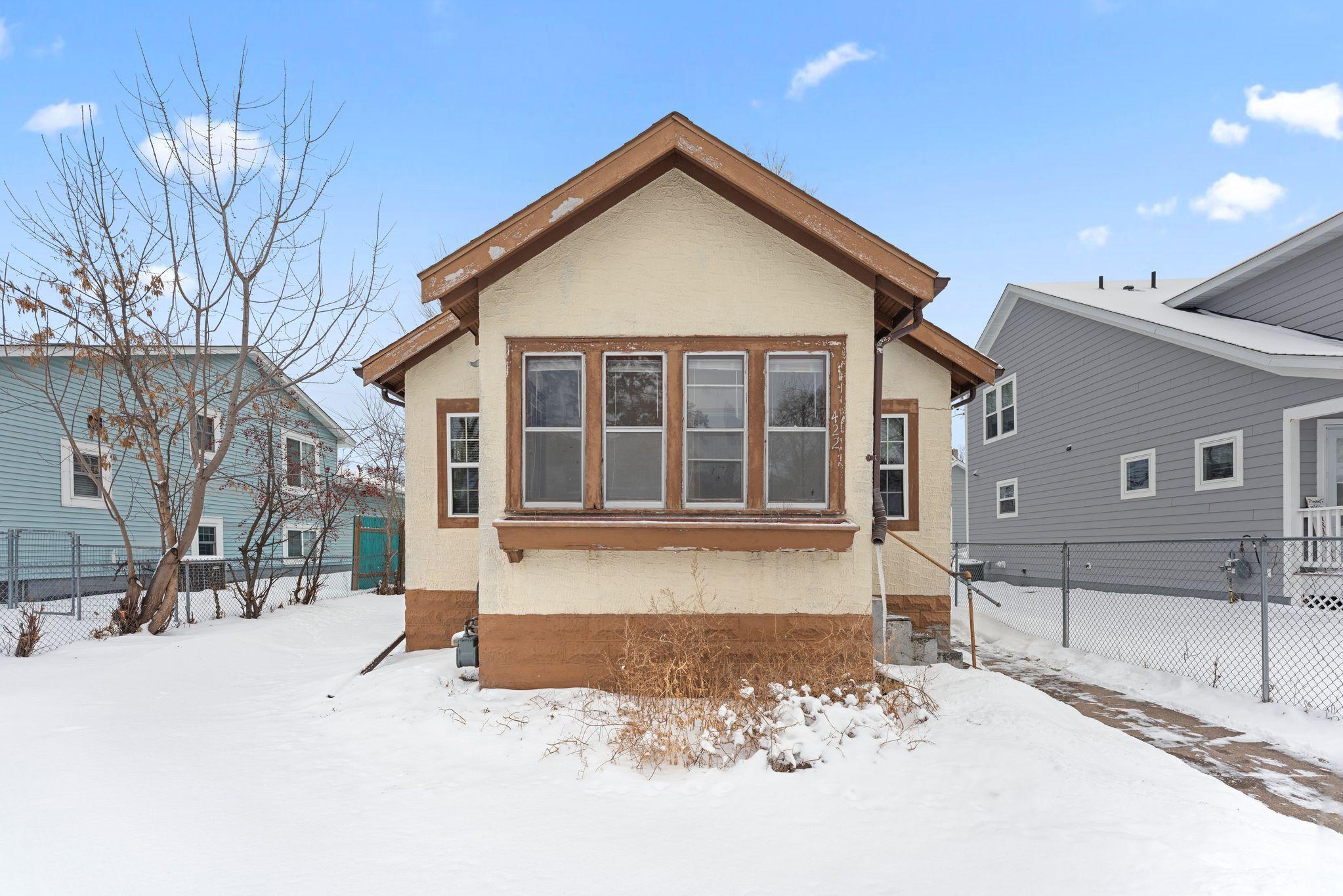 422 Logan Ave N, Minneapolis, MN 55405