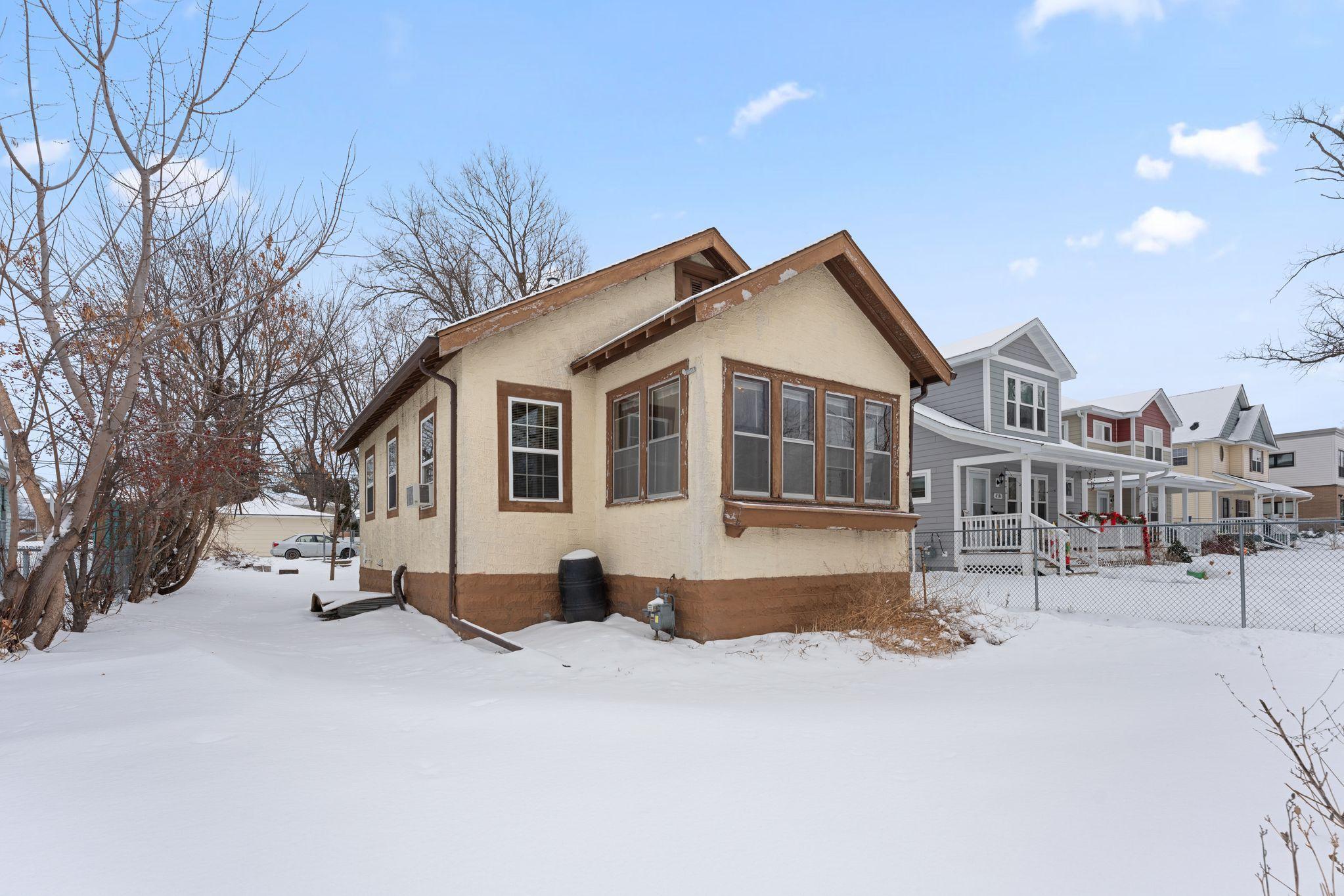 422 Logan Ave N, Minneapolis, MN 55405