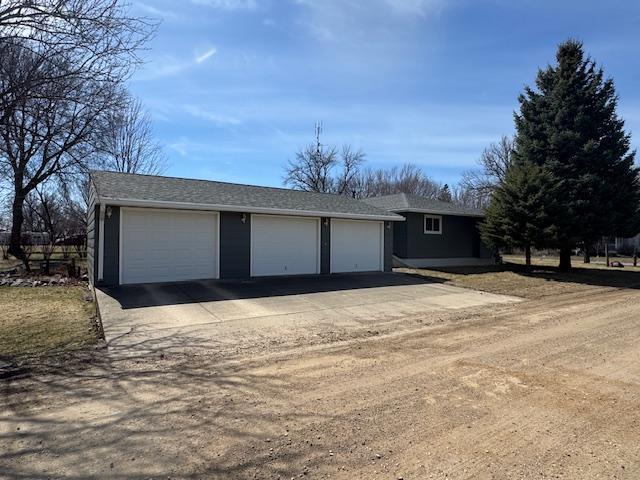 201 Dugan St S, Welcome, MN 56181