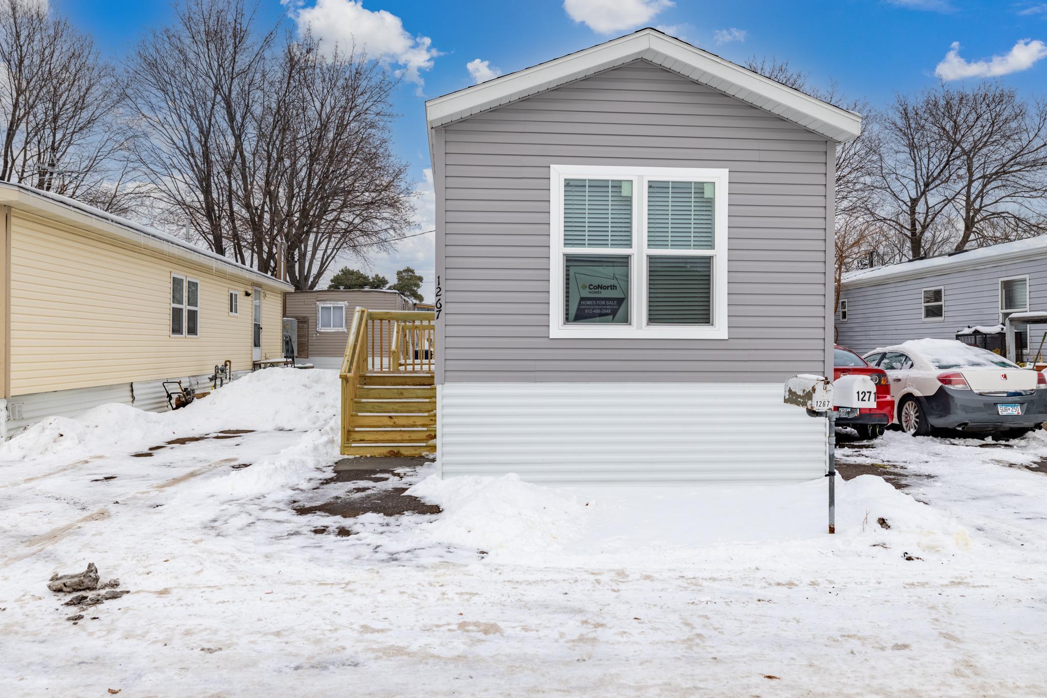 1267 Onondaga St NE, Fridley, MN 55432