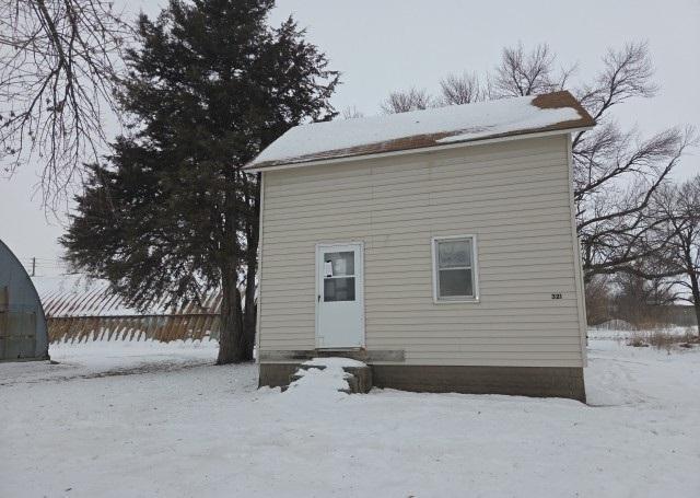 321 4th Ave SE, Winnebago, MN 56098