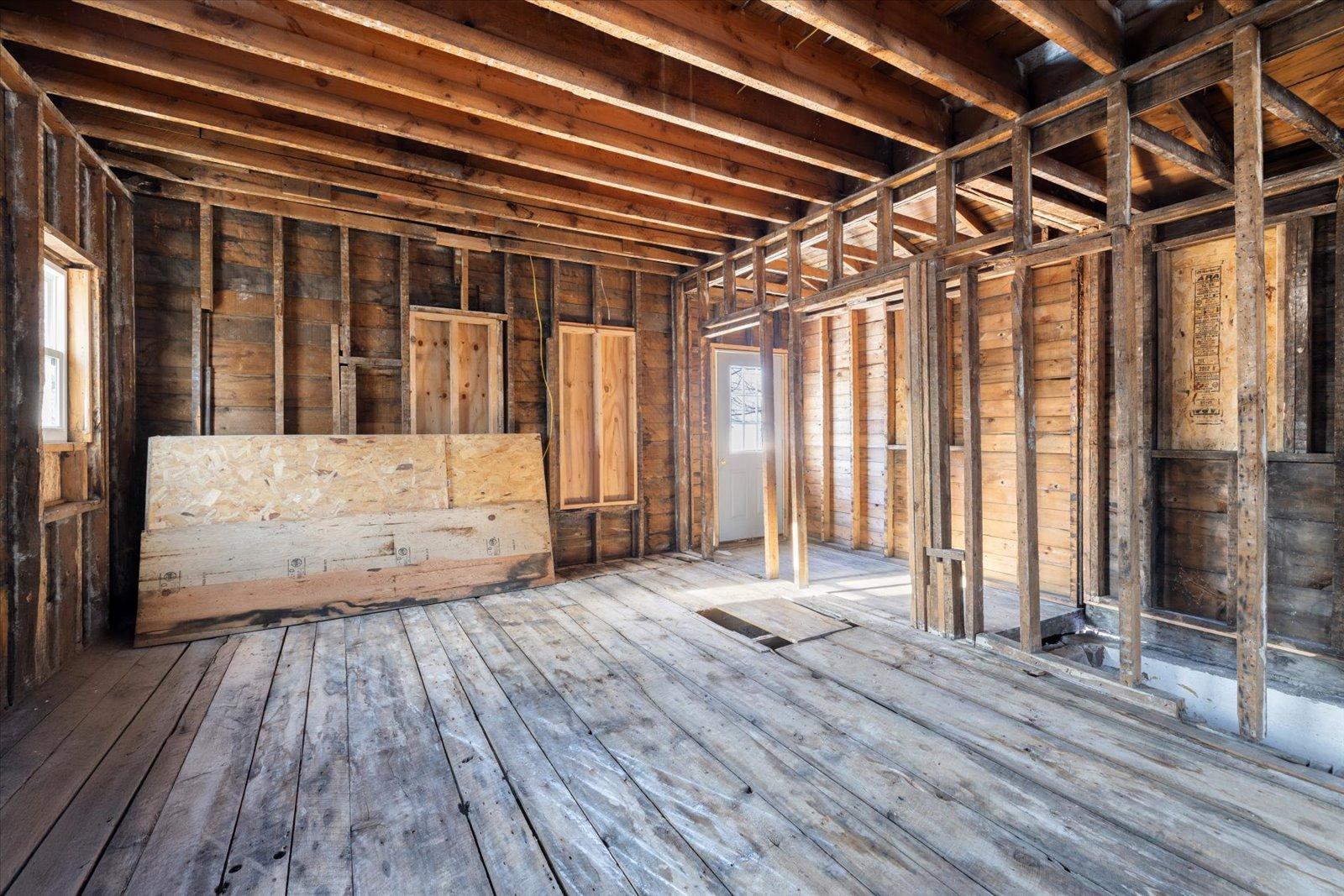 515 S 5th Ave, Virginia, MN 55792