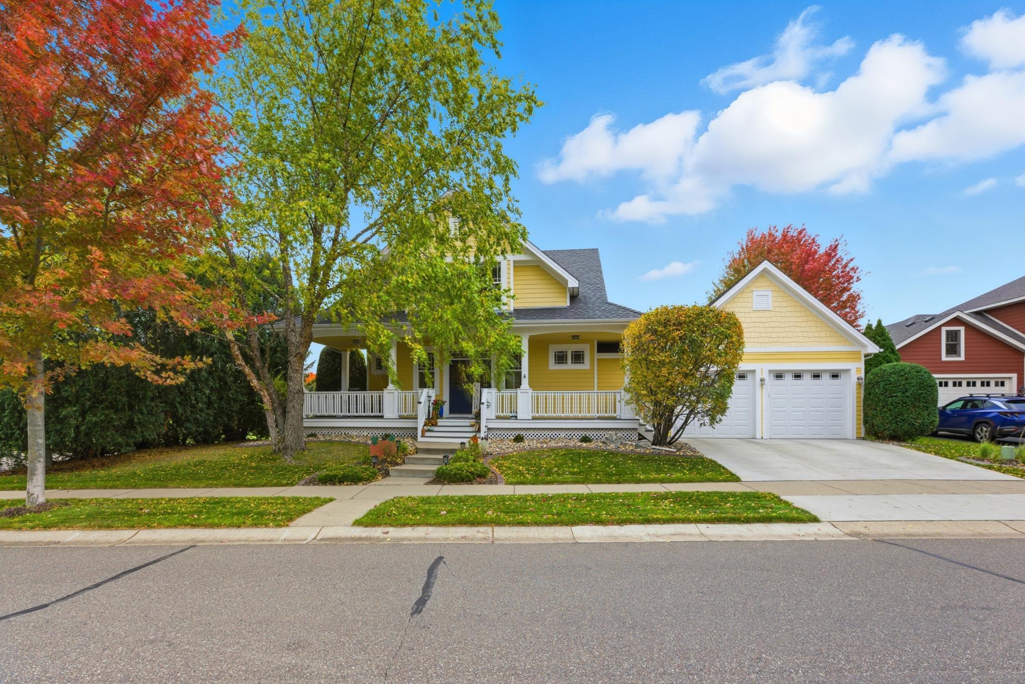 6584 W Laketowne Dr, Albertville, MN 55301