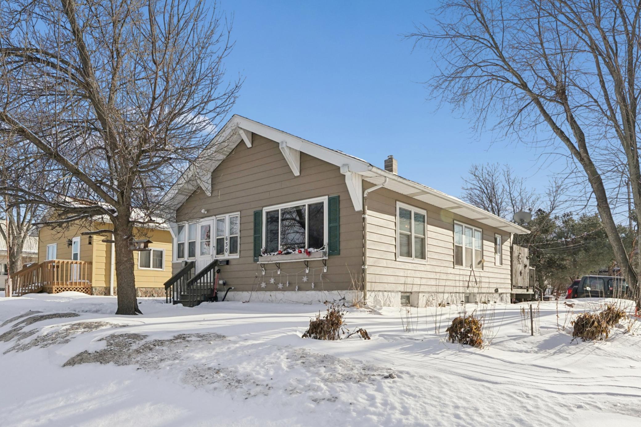 630 2nd St, Duluth, MN 55810