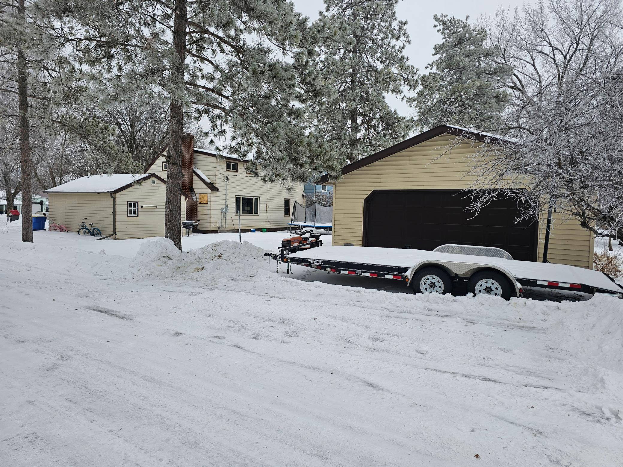 204 S Dayton Ave, Parkers Prairie, MN 56361