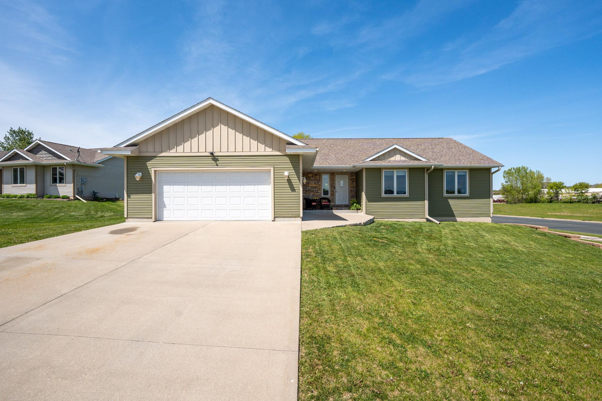 1250 Mounds Ct, Lake City, MN 55041