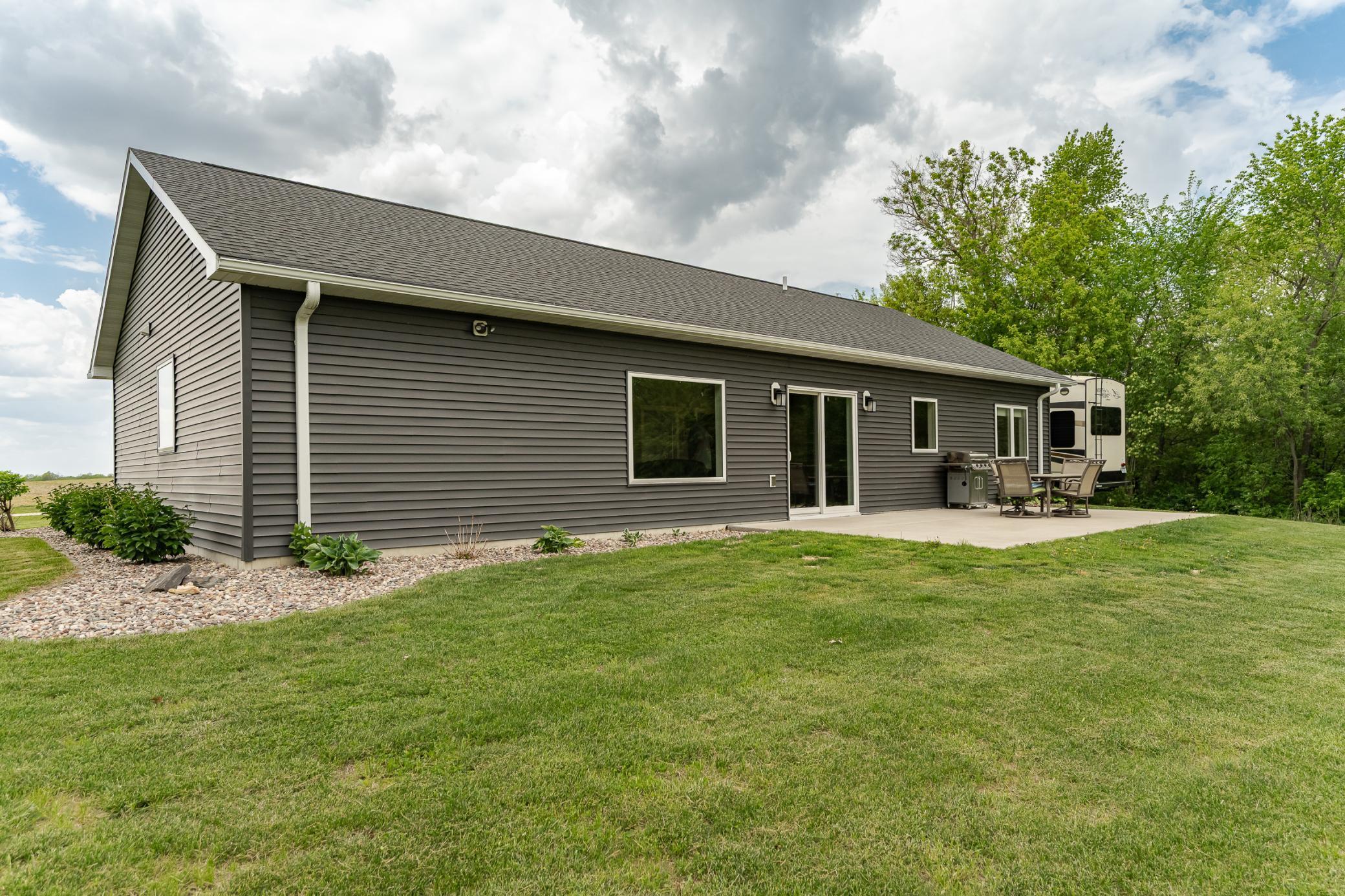 7630 County 15 Rd SW, Stewartville, MN 55976