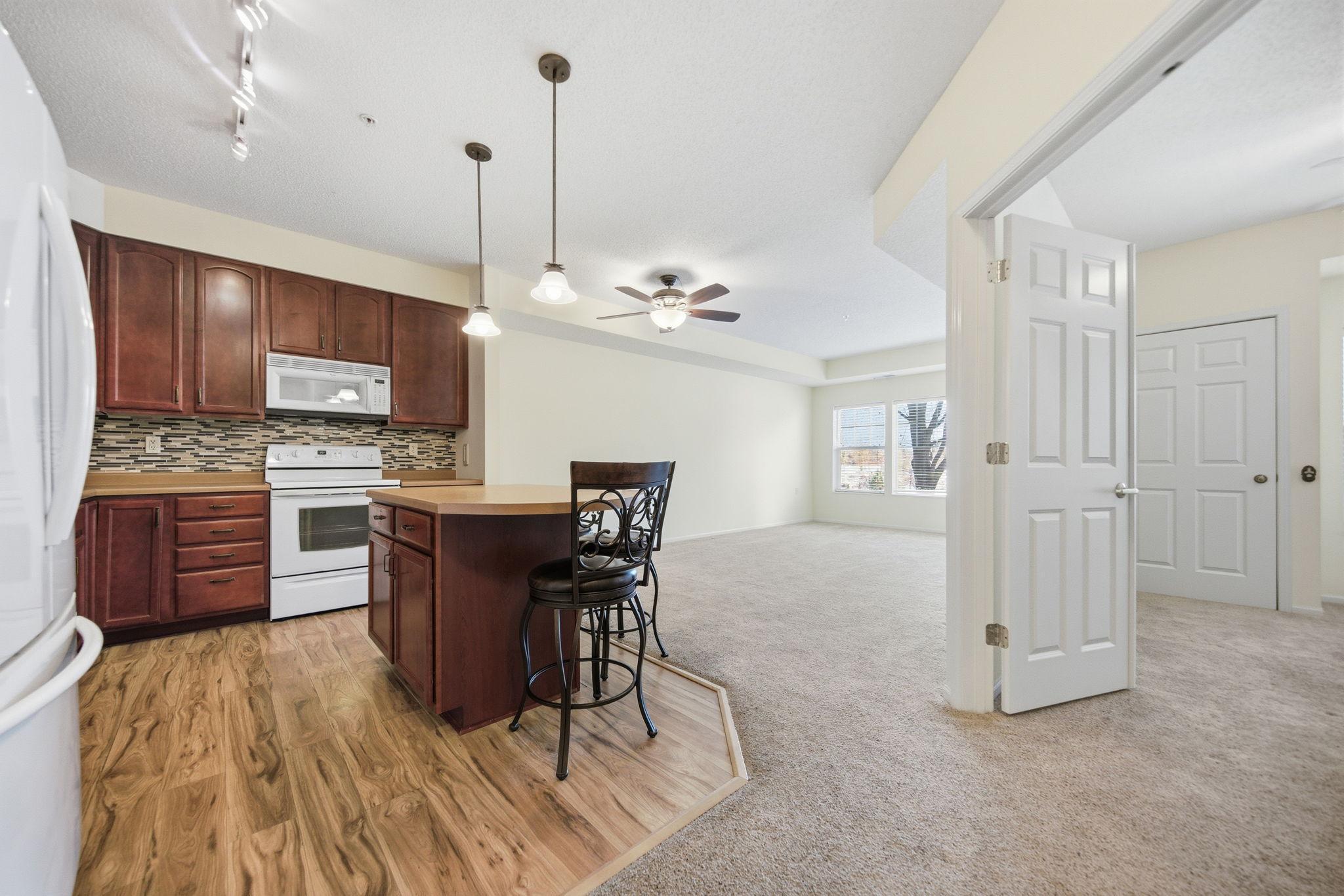 3800 85th Ave N #112, Brooklyn Park, MN 55443
