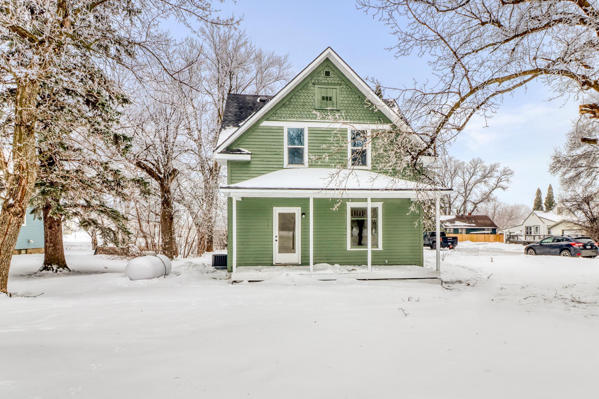 153 Center St N, Rothsay, MN 56579