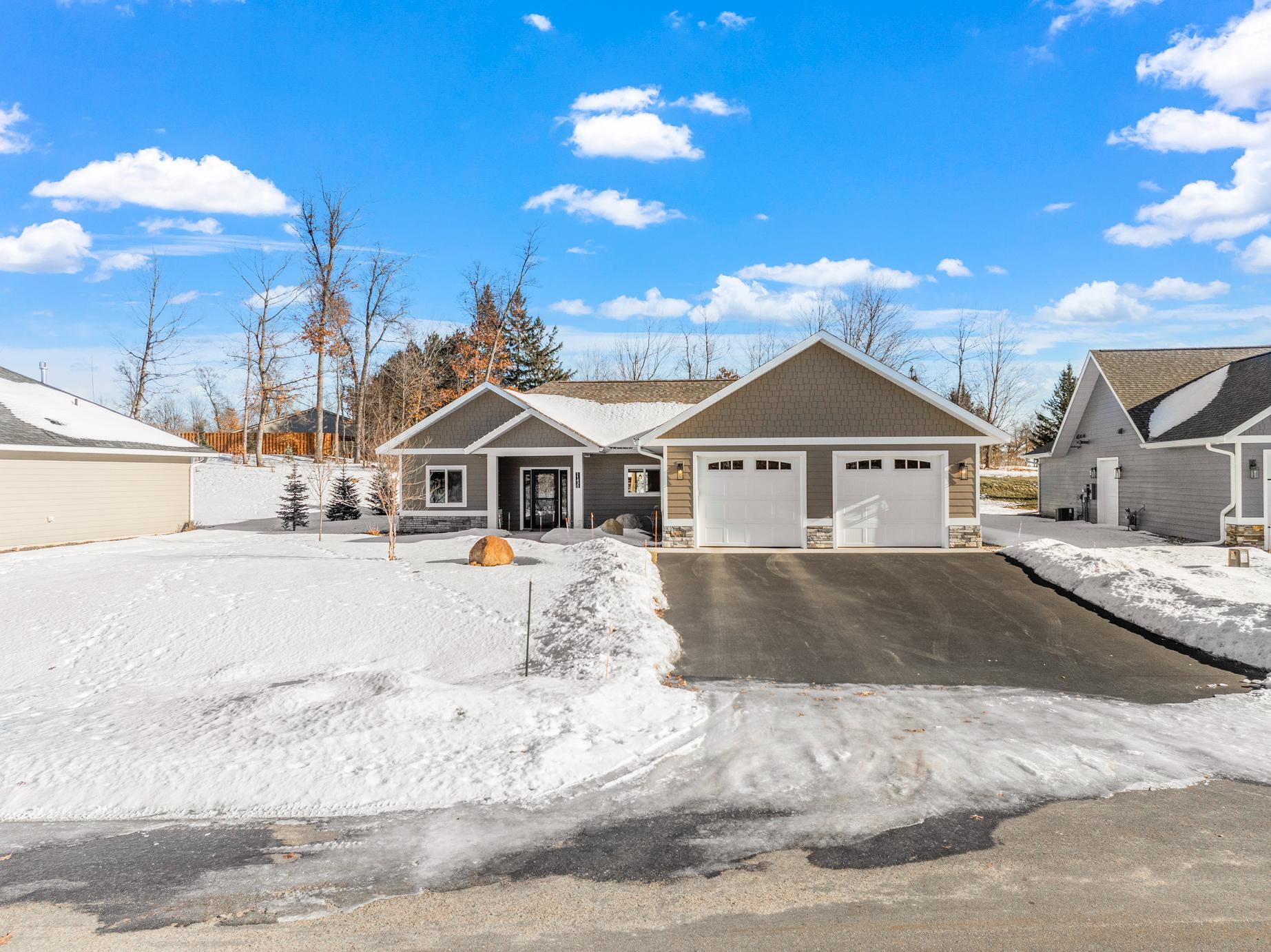 11430 Legacy Ct, East Gull Lake, MN 56401