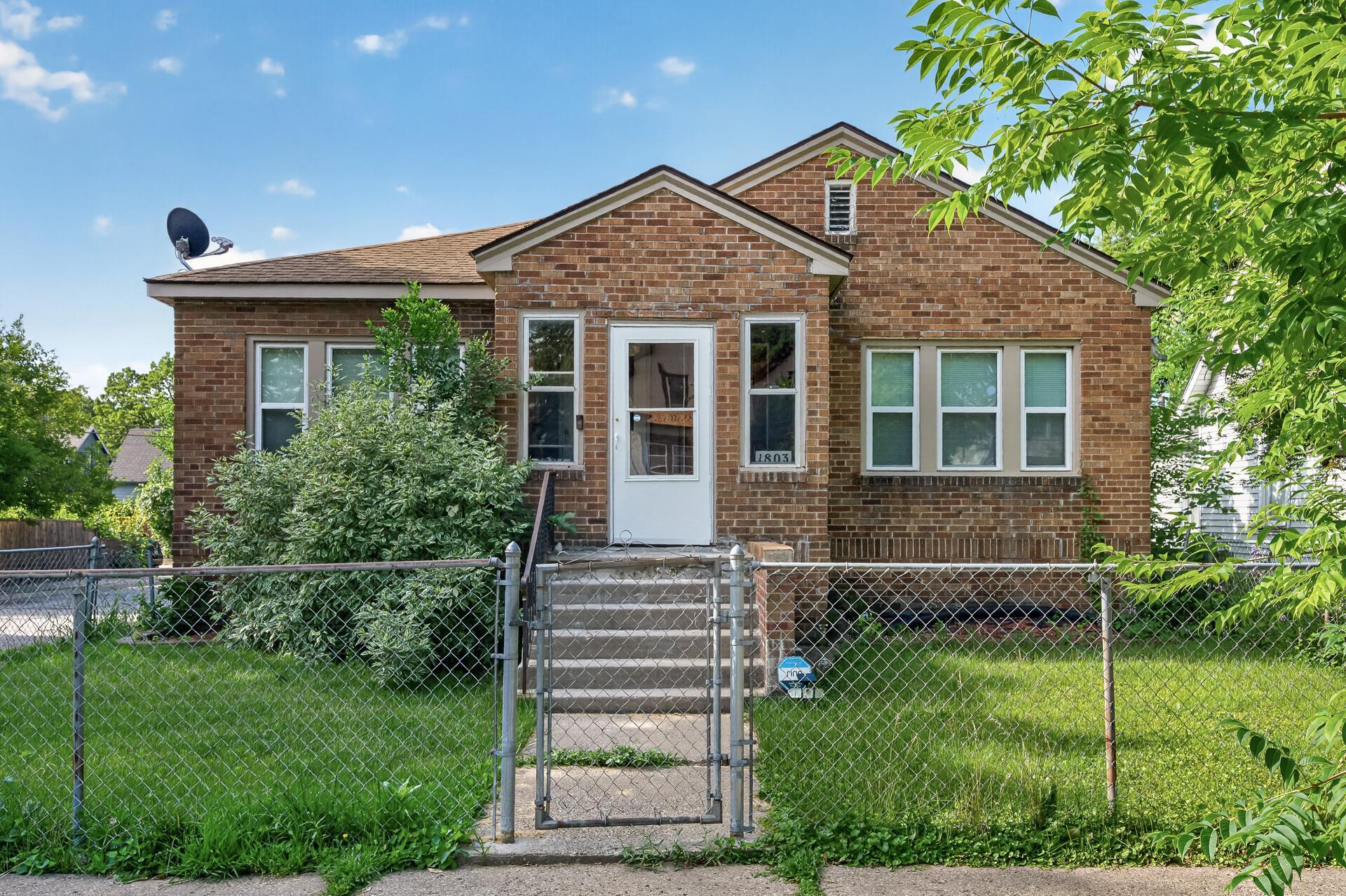 1801 3rd Ave N, Minneapolis, MN 55405