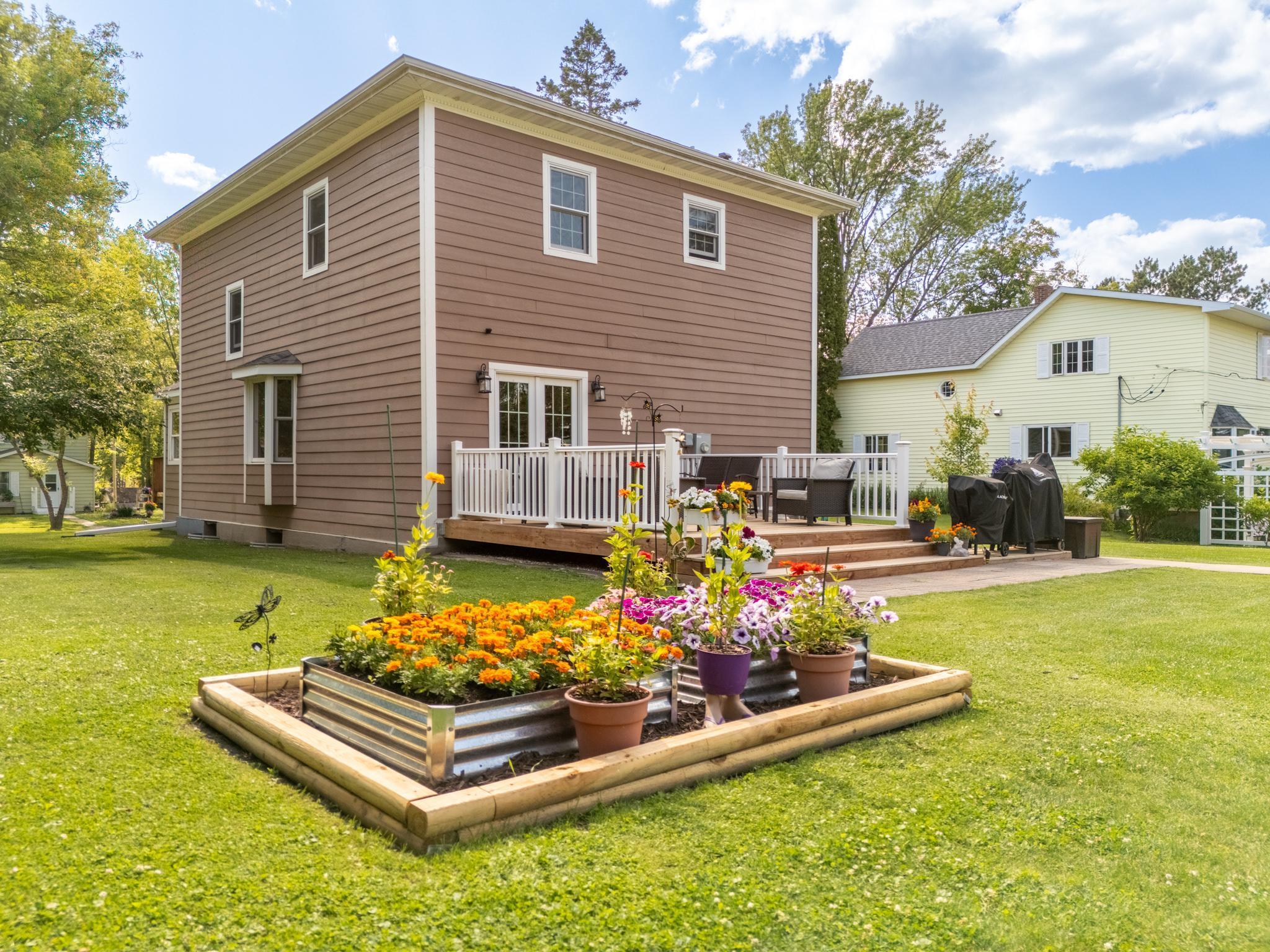 204 Hartley St, Coleraine, MN 55722