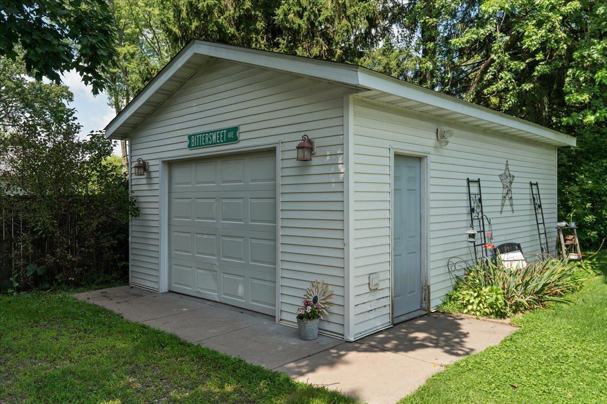 385 1st Ave W, Clear Lake, WI 54005