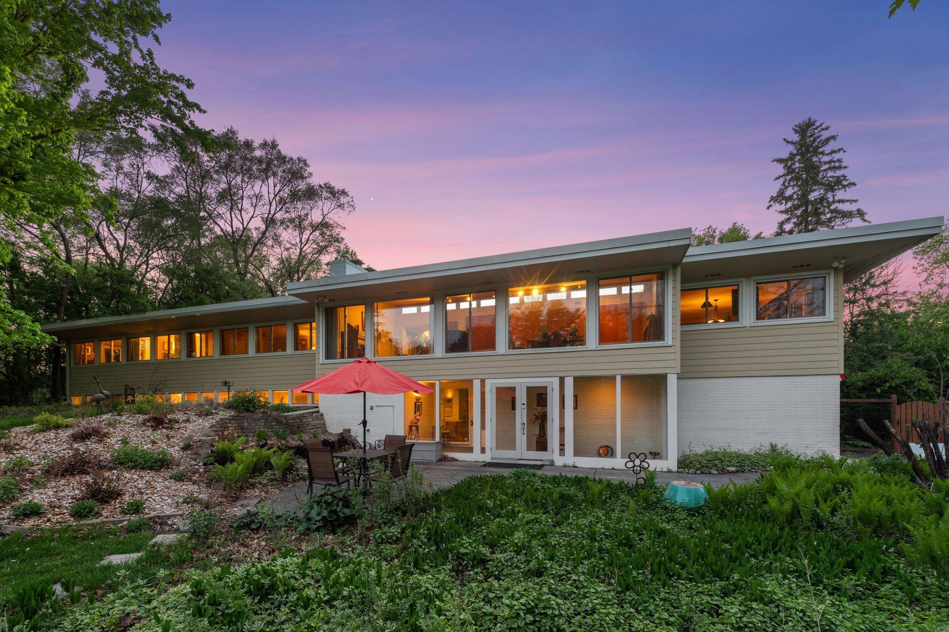 1628 Oakways St, Minnetonka, MN 55391