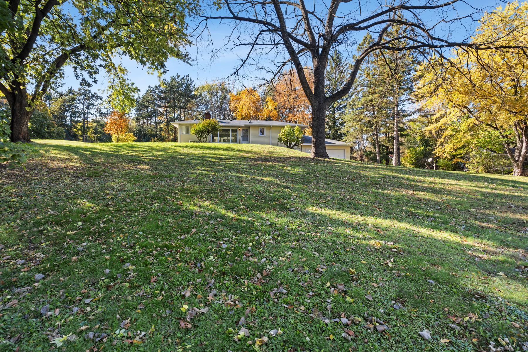 2381 Pagel Rd, Mendota Heights, MN 55120