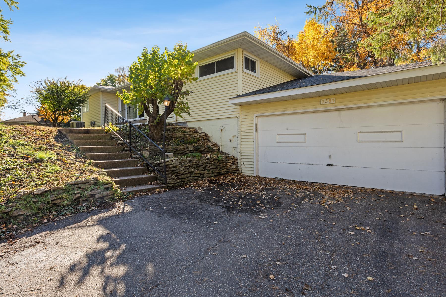 2381 Pagel Rd, Mendota Heights, MN 55120