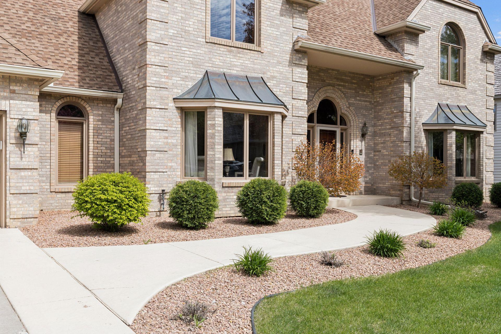 11824 Welters Way, Eden Prairie, MN 55347
